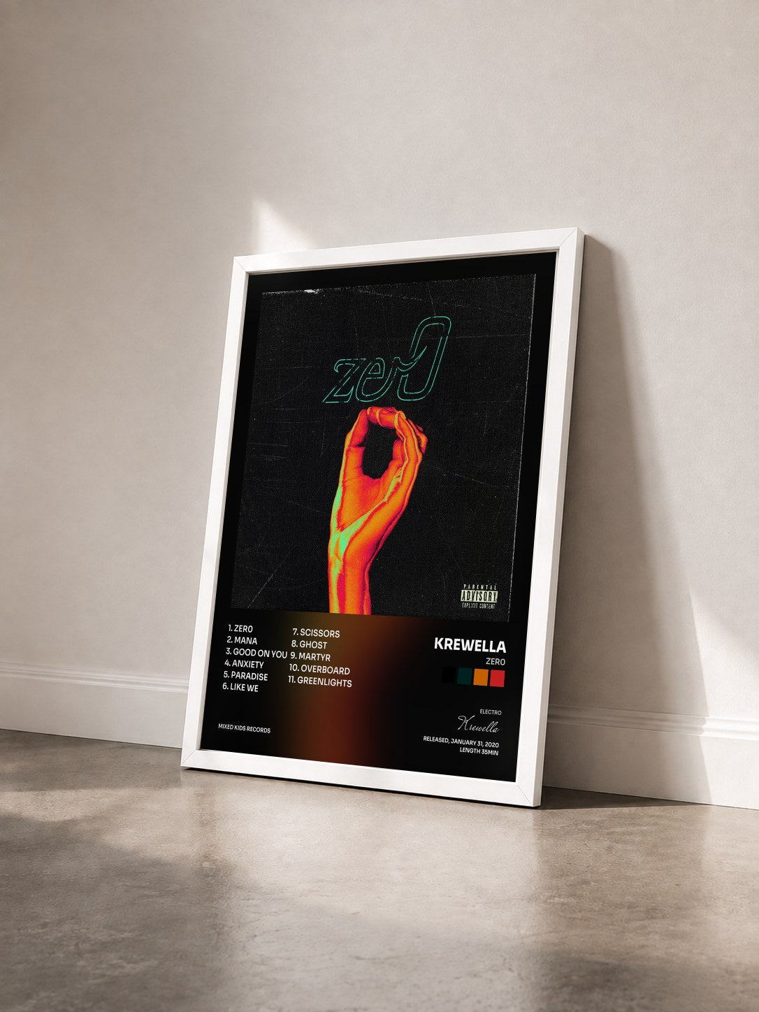 #blanc Tableau de l'album zer0 de Krewella vu de trois quarts, cadre blanc