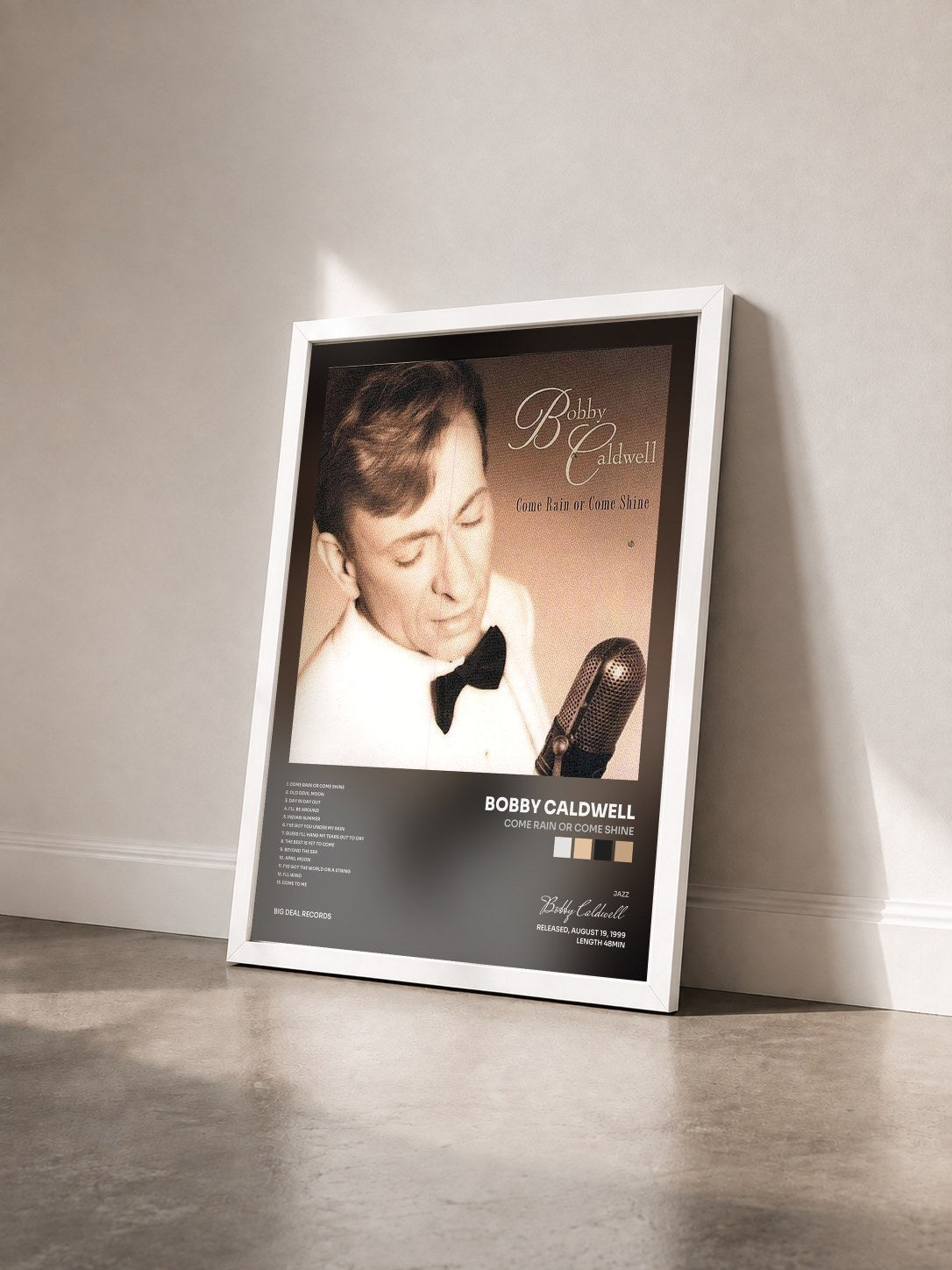 #blanc Tableau de l'album Come Rain or Come Shine de Bobby Caldwell vu de trois quarts, cadre blanc