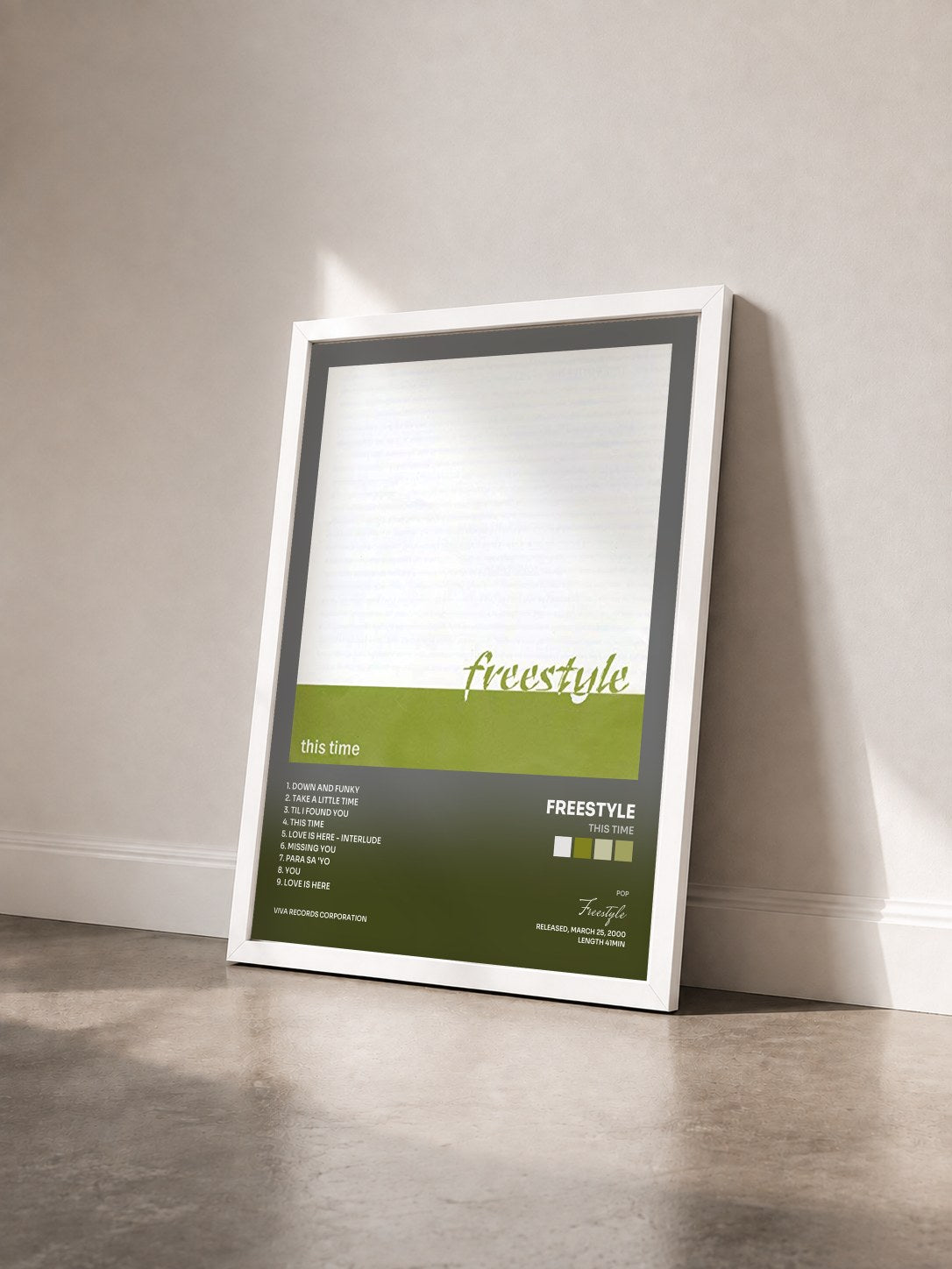 #blanc Tableau de l'album This Time de Freestyle vu de trois quarts, cadre blanc