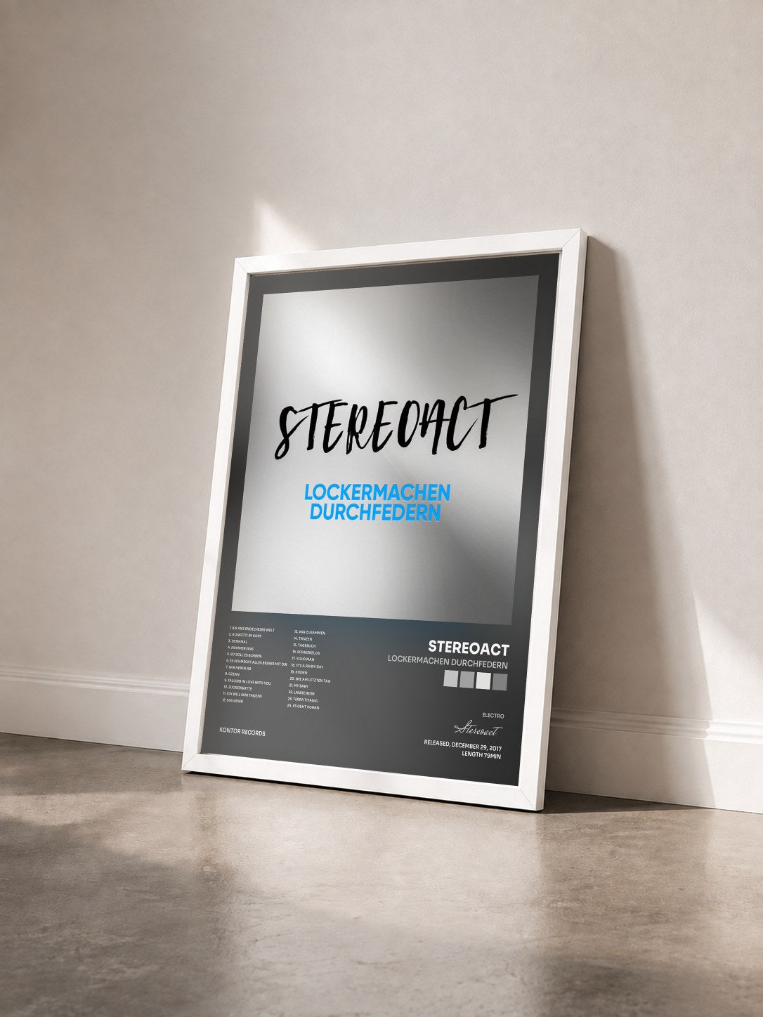#blanc Tableau de l'album Lockermachen Durchfedern de Stereoact vu de trois quarts, cadre blanc