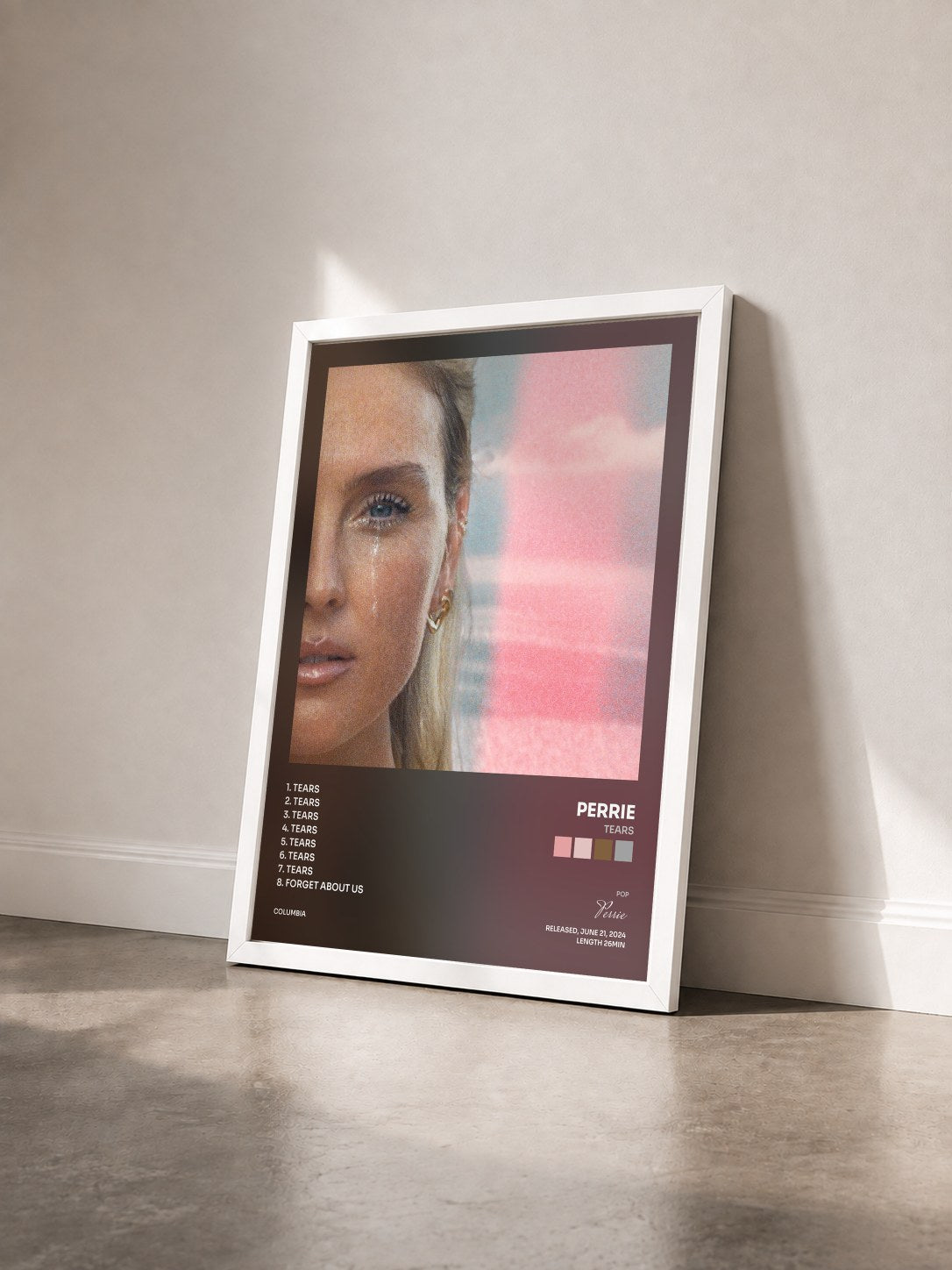 #blanc Tableau de l'album Tears de Perrie vu de trois quarts, cadre blanc