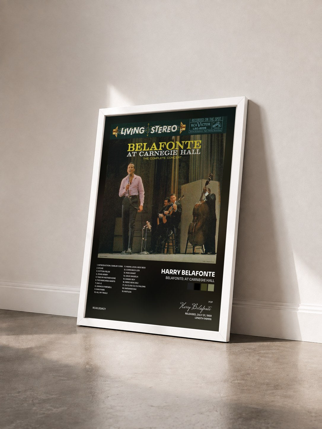 #blanc Tableau de l'album Belafonte: At Carnegie Hall de Harry Belafonte vu de trois quarts, cadre blanc