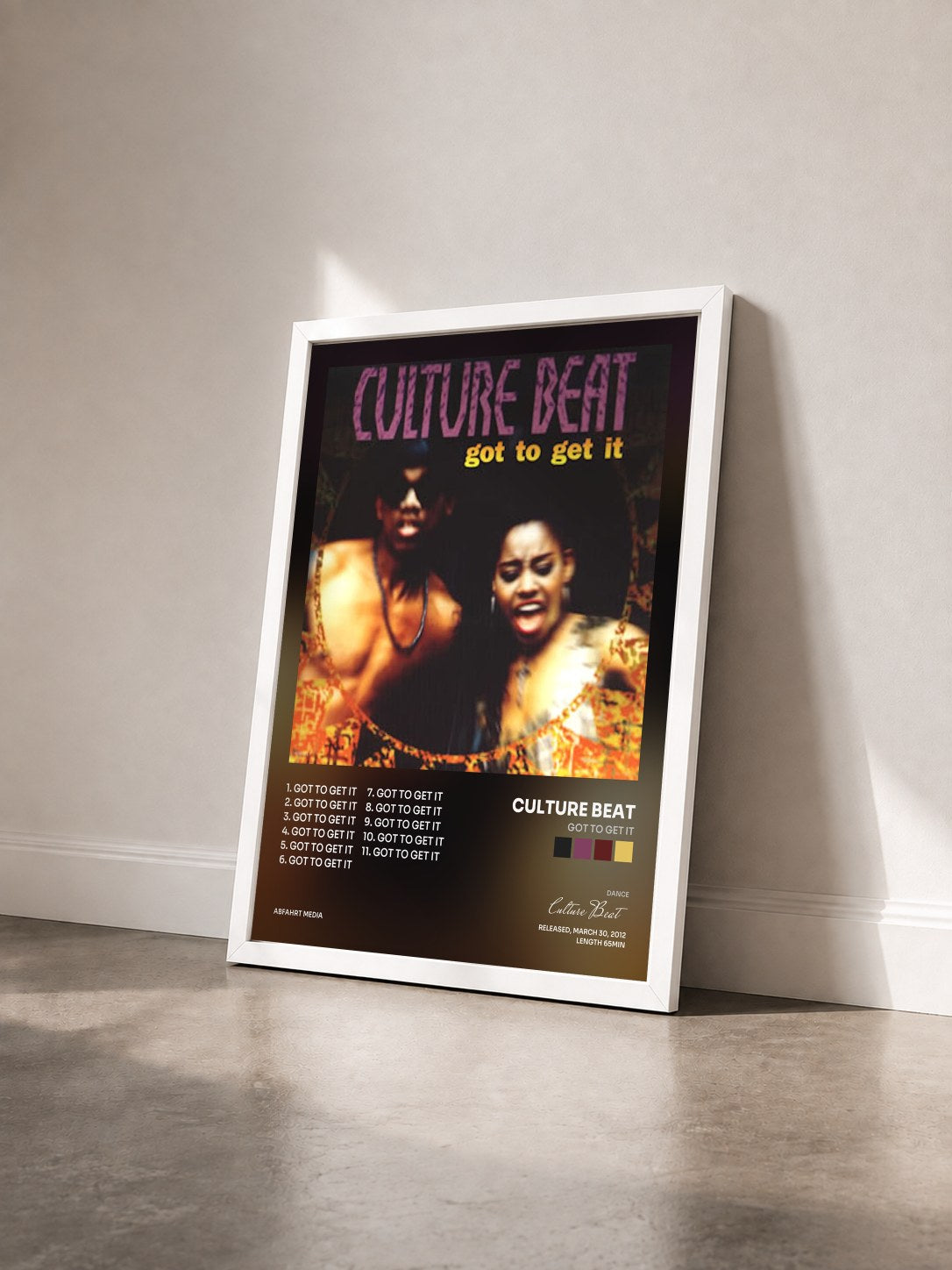 #blanc Tableau de l'album Got to Get It de Culture Beat vu de trois quarts, cadre blanc