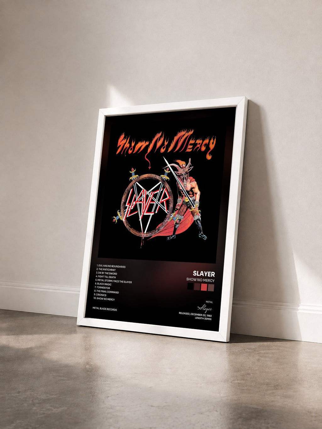 #blanc Tableau de l'album Show No Mercy de Slayer vu de trois quarts, cadre blanc