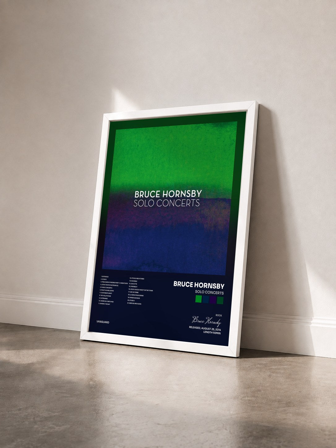 #blanc Tableau de l'album Solo Concerts de Bruce Hornsby vu de trois quarts, cadre blanc