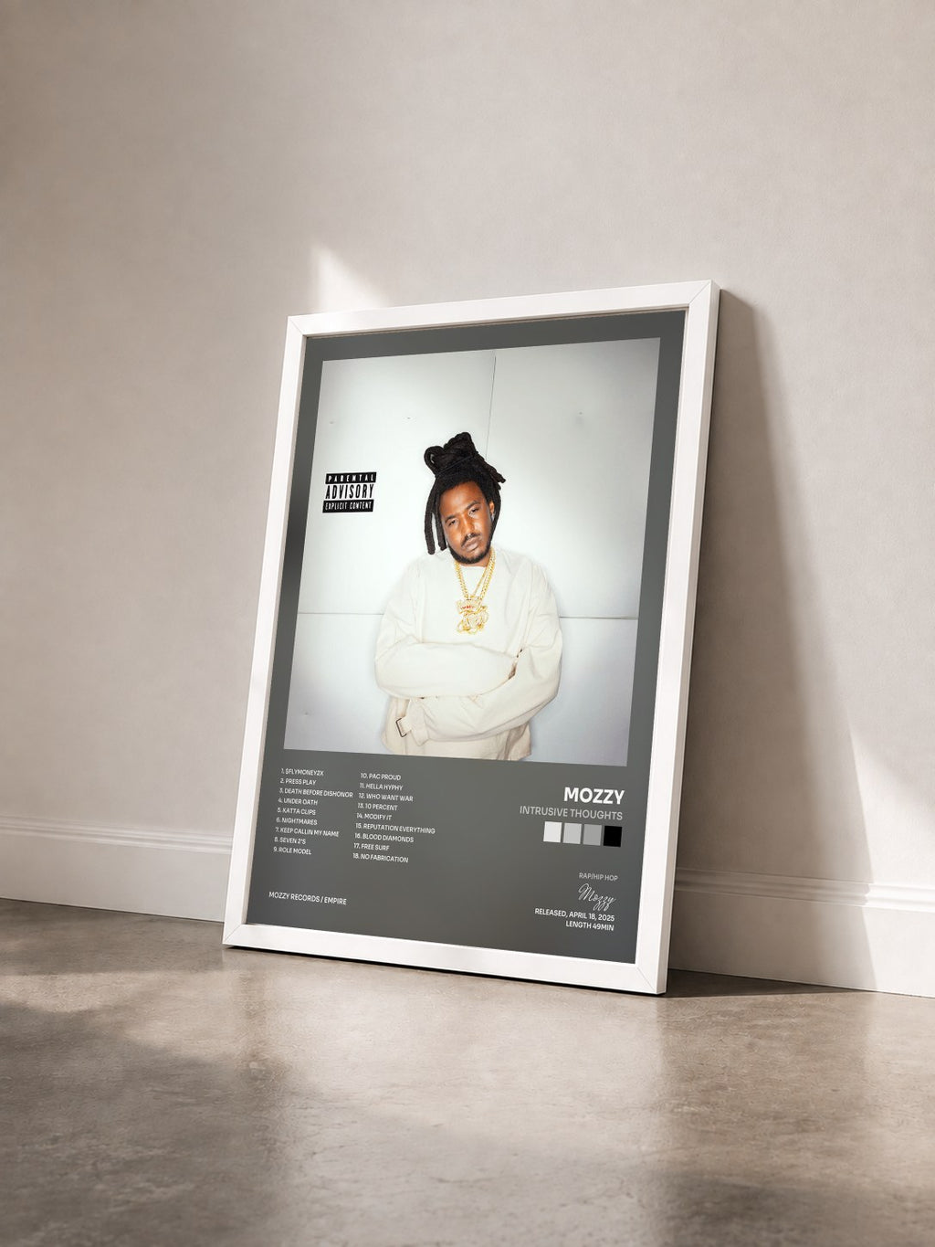 #blanc Tableau de l'album INTRUSIVE THOUGHTS de Mozzy vu de trois quarts, cadre blanc