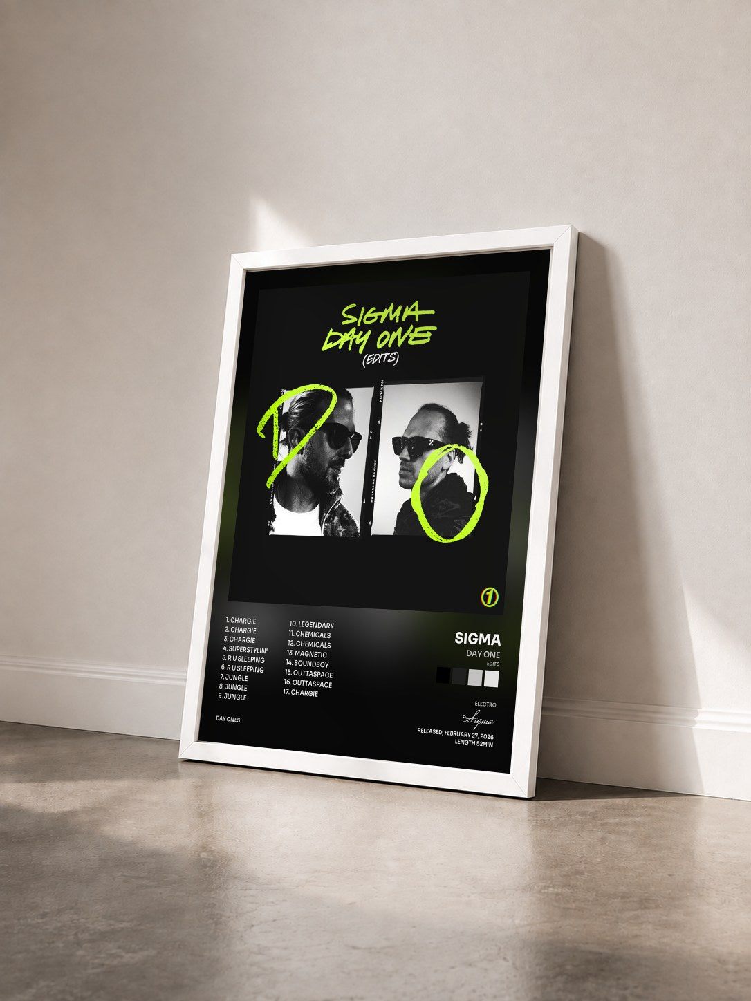 #blanc Tableau de l'album DAY ONE (Edits) de Sigma vu de trois quarts, cadre blanc