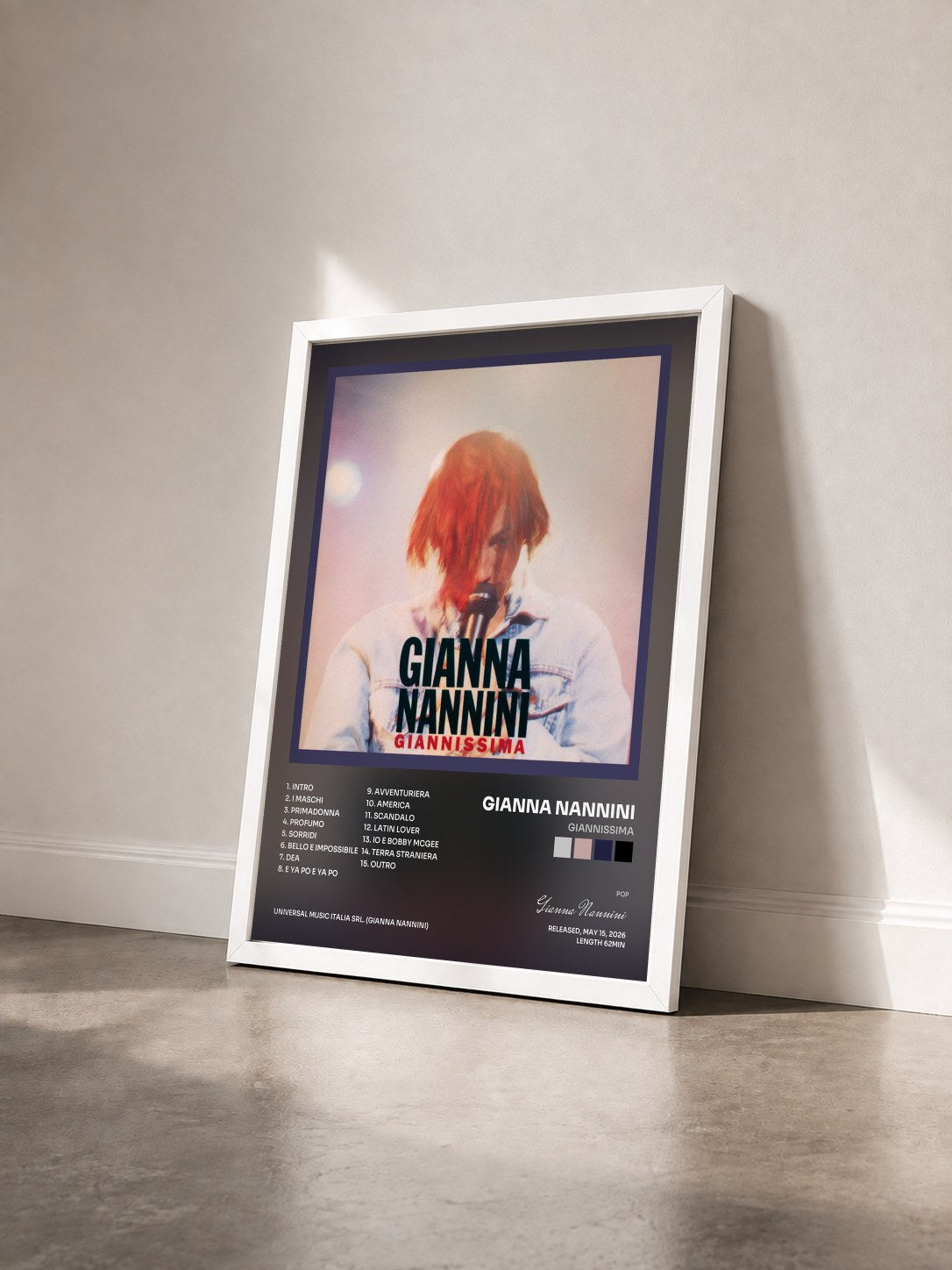 #blanc Tableau de l'album Giannissima de Gianna Nannini vu de trois quarts, cadre blanc