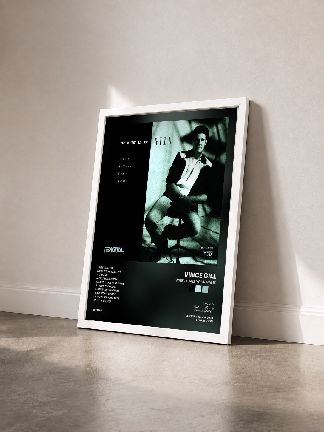 #blanc Tableau de l'album When I Call Your Name de Vince Gill vu de trois quarts, cadre blanc