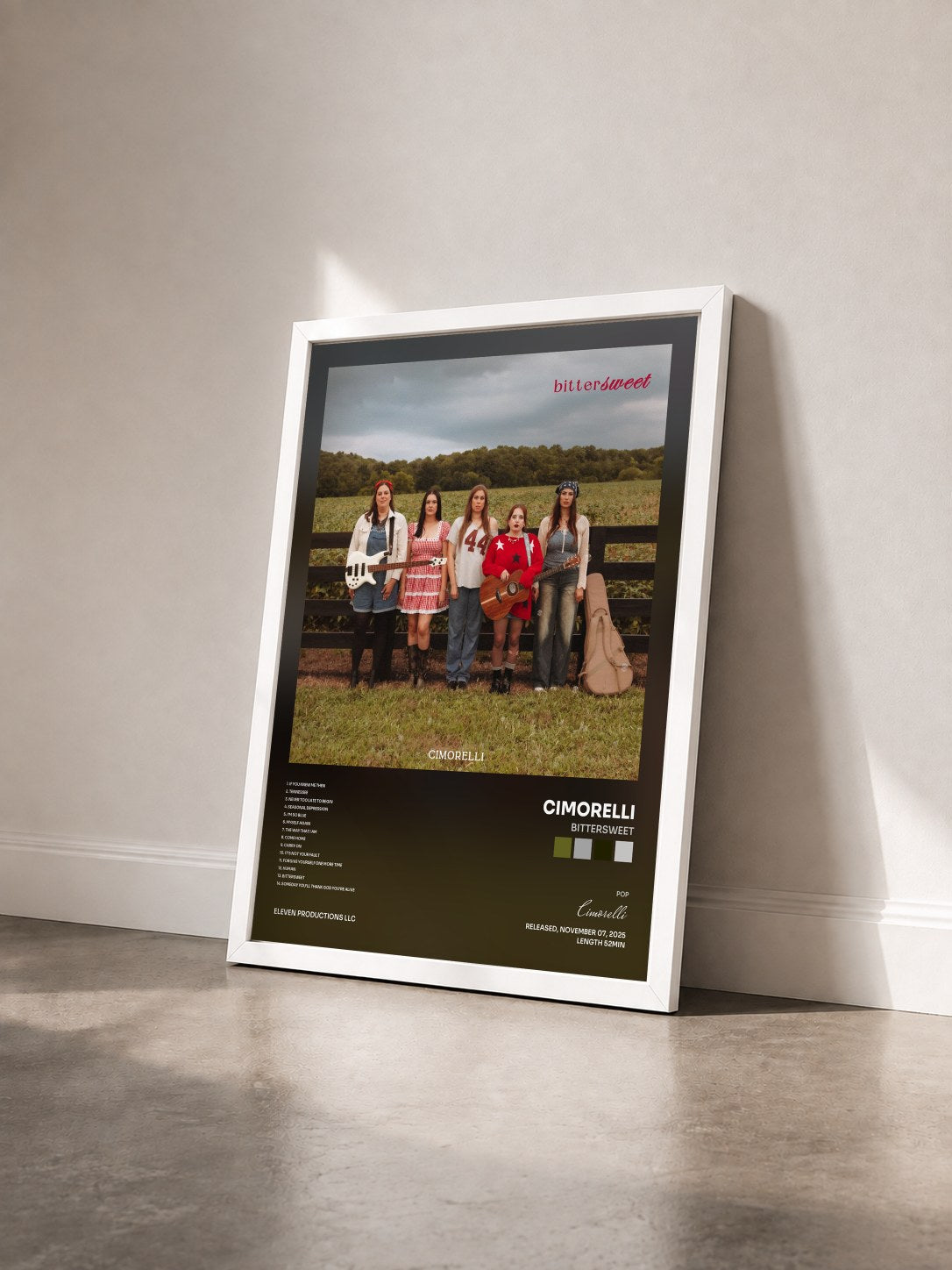 #blanc Tableau de l'album Bittersweet de Cimorelli vu de trois quarts, cadre blanc