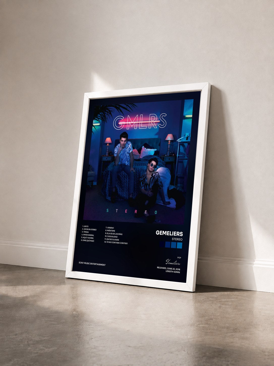 #blanc Tableau de l'album Stereo de Gemeliers vu de trois quarts, cadre blanc