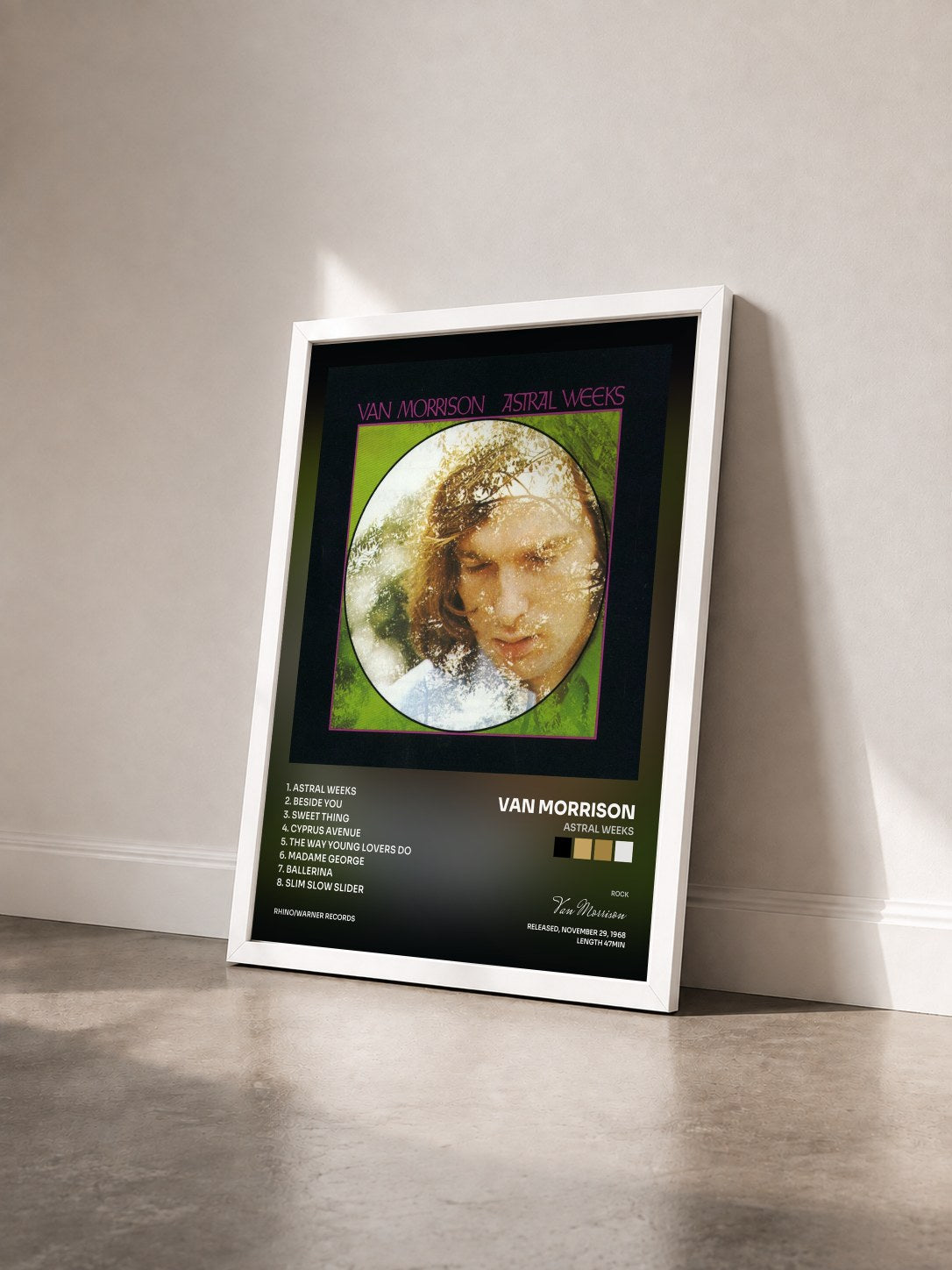 #blanc Tableau de l'album Astral Weeks de Van Morrison vu de trois quarts, cadre blanc