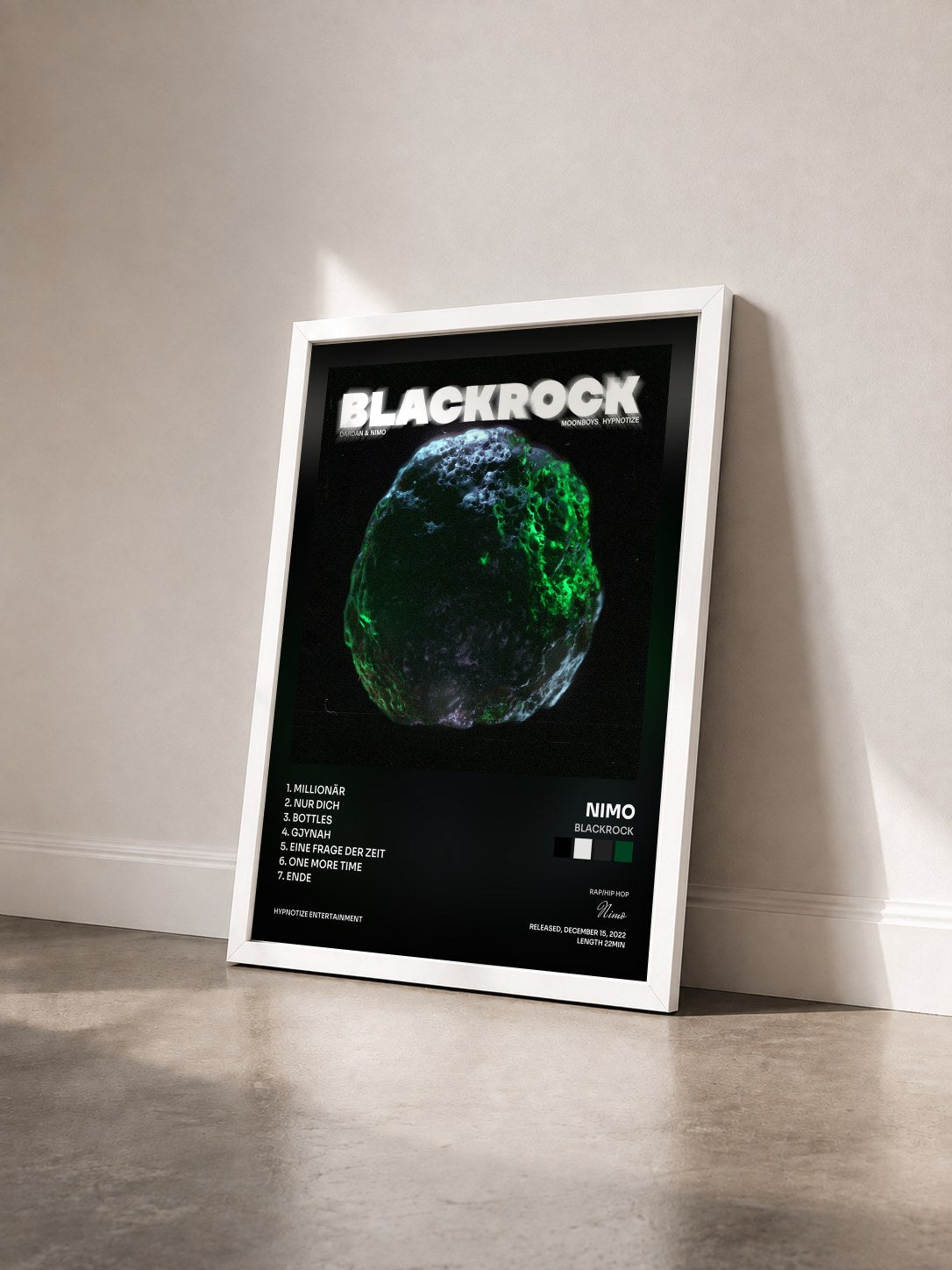 #blanc Tableau de l'album BLACKROCK de Nimo vu de trois quarts, cadre blanc