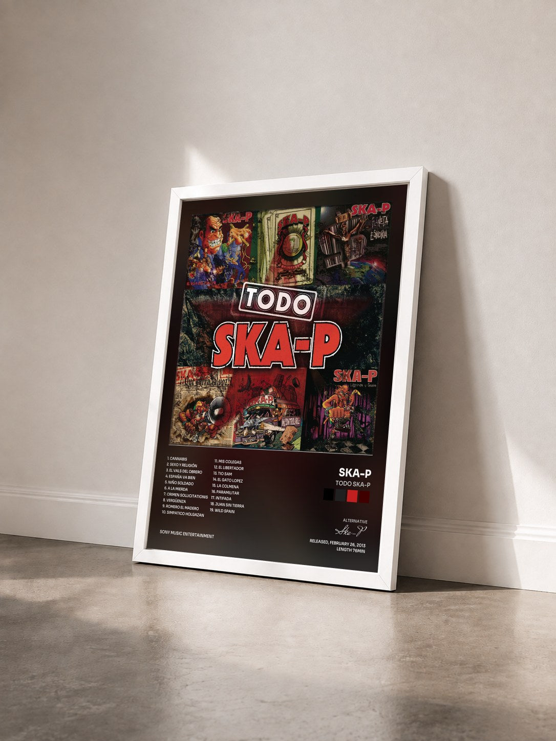 #blanc Tableau de l'album Todo Ska-p de Ska-P vu de trois quarts, cadre blanc