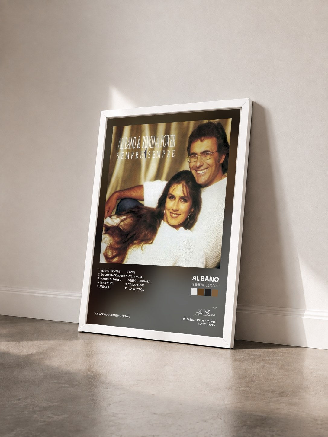 #blanc Tableau de l'album Sempre Sempre de Al Bano vu de trois quarts, cadre blanc