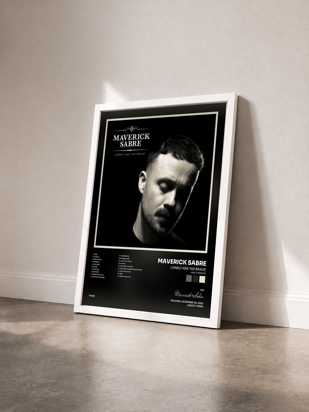 #blanc Tableau de l'album Lonely Are the Brave (Mav's Version) de Maverick Sabre vu de trois quarts, cadre blanc