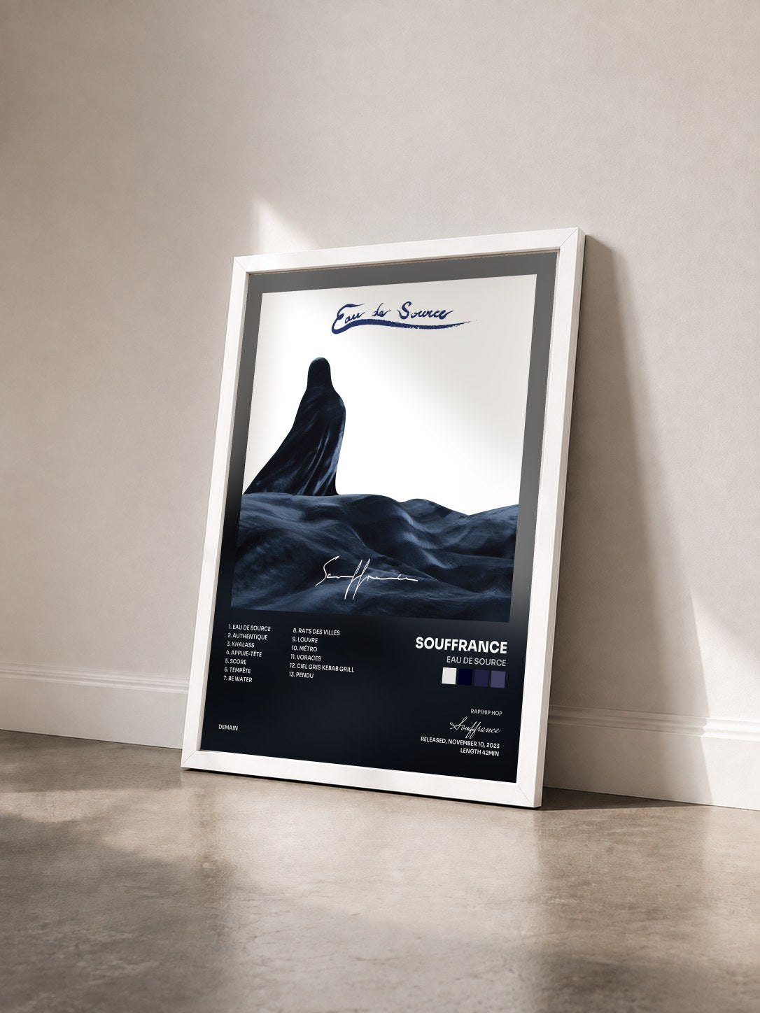 #blanc Tableau de l'album Eau de source de Souffrance vu de trois quarts, cadre blanc