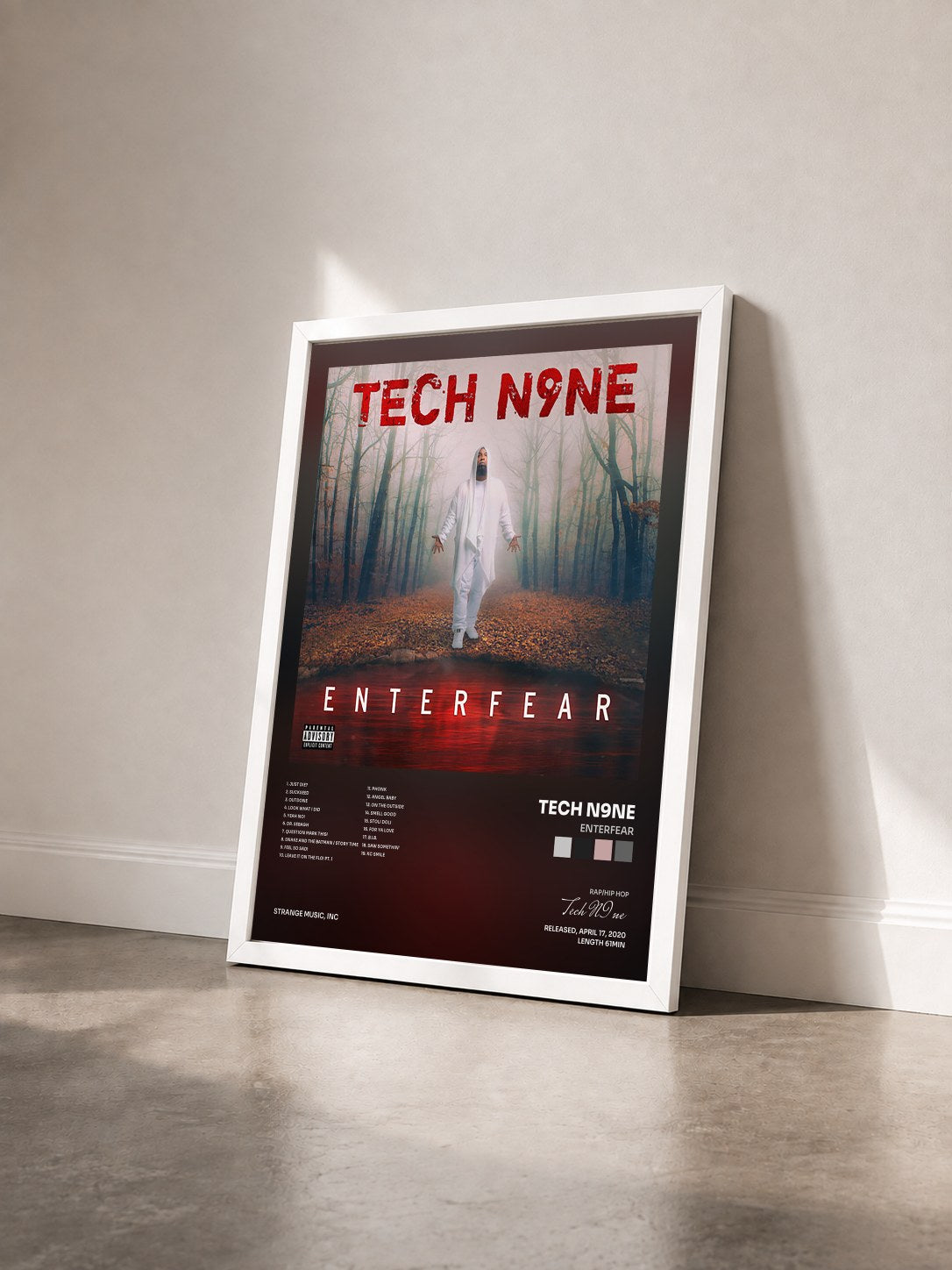 #blanc Tableau de l'album ENTERFEAR de Tech N9ne vu de trois quarts, cadre blanc