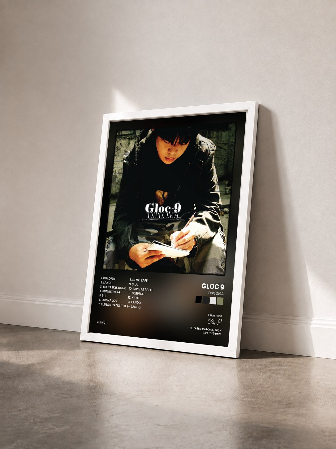 #blanc Tableau de l'album Diploma de Gloc 9 vu de trois quarts, cadre blanc