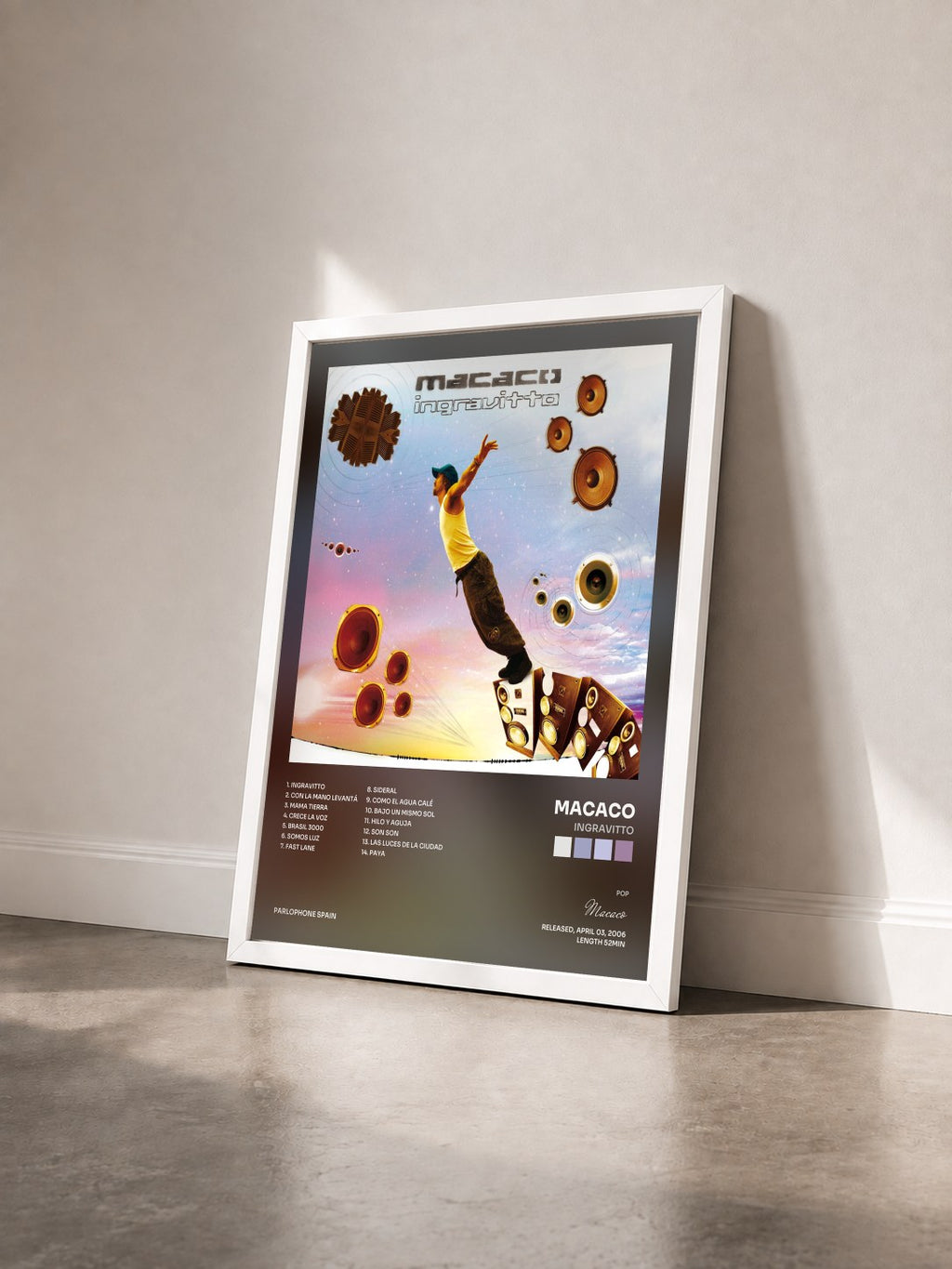 #blanc Tableau de l'album Ingravitto de Macaco vu de trois quarts, cadre blanc