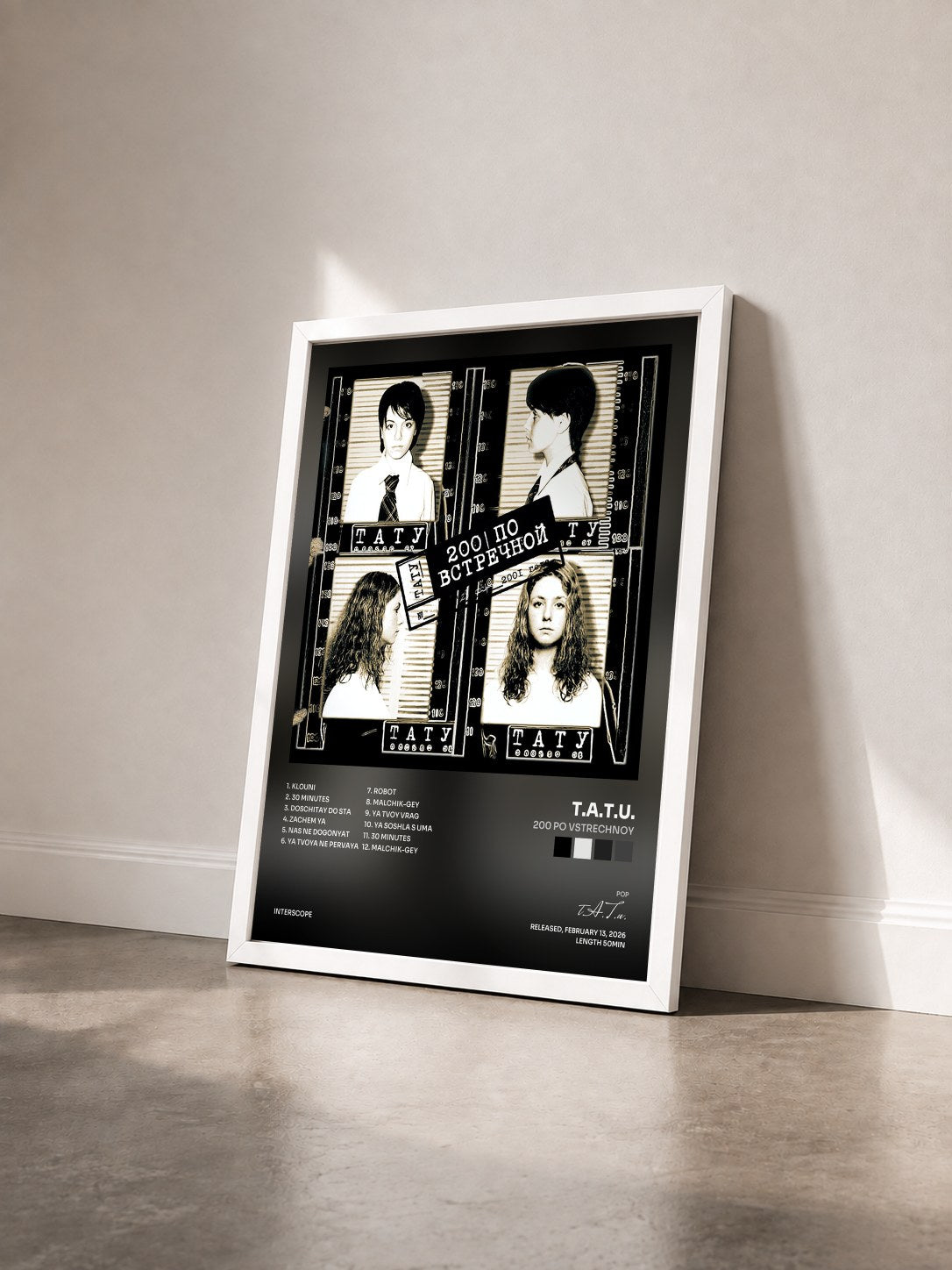 #blanc Tableau de l'album 200 Po Vstrechnoy de t.A.T.u. vu de trois quarts, cadre blanc