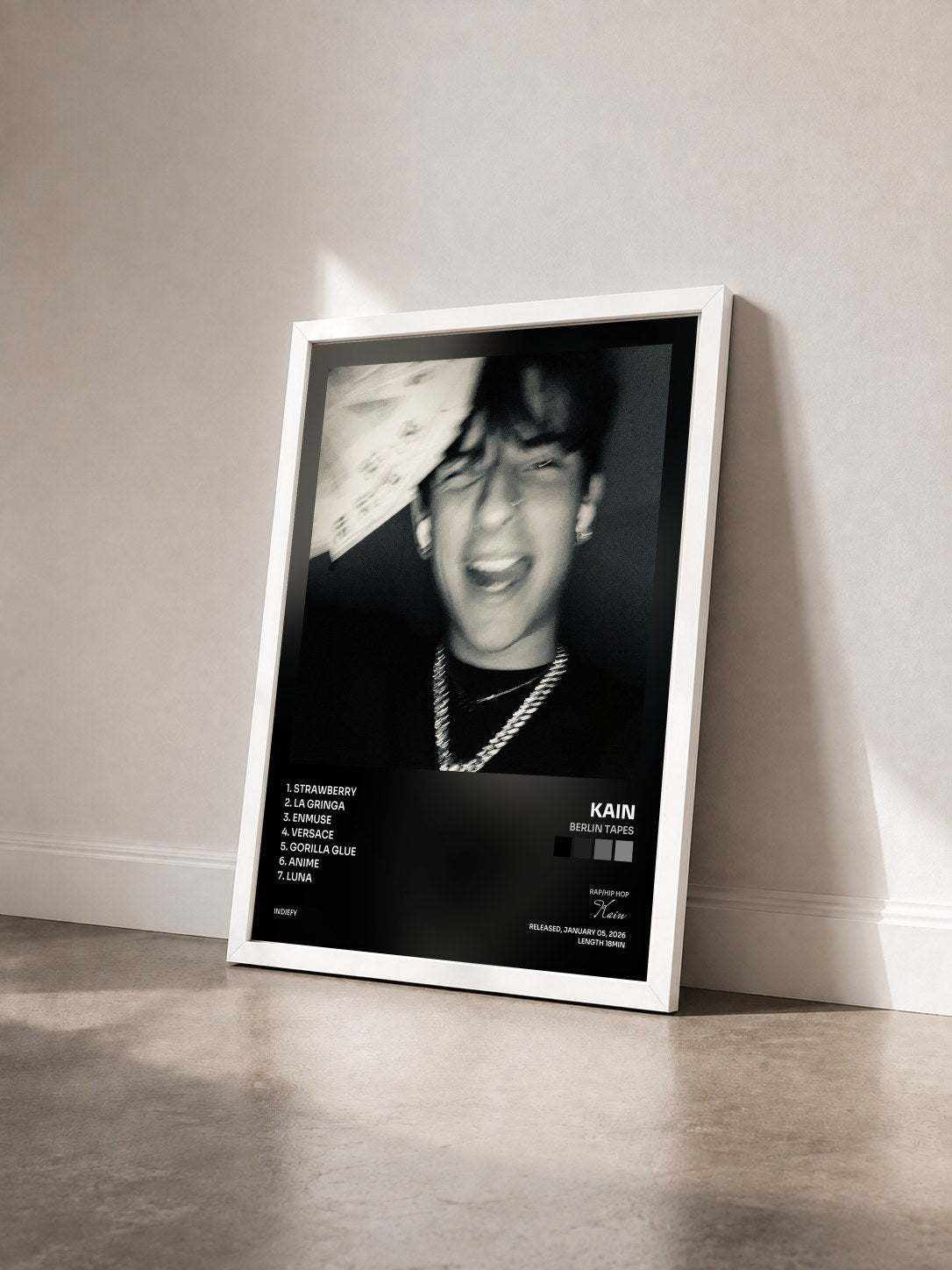 #blanc Tableau de l'album BERLIN TAPES de Kain vu de trois quarts, cadre blanc