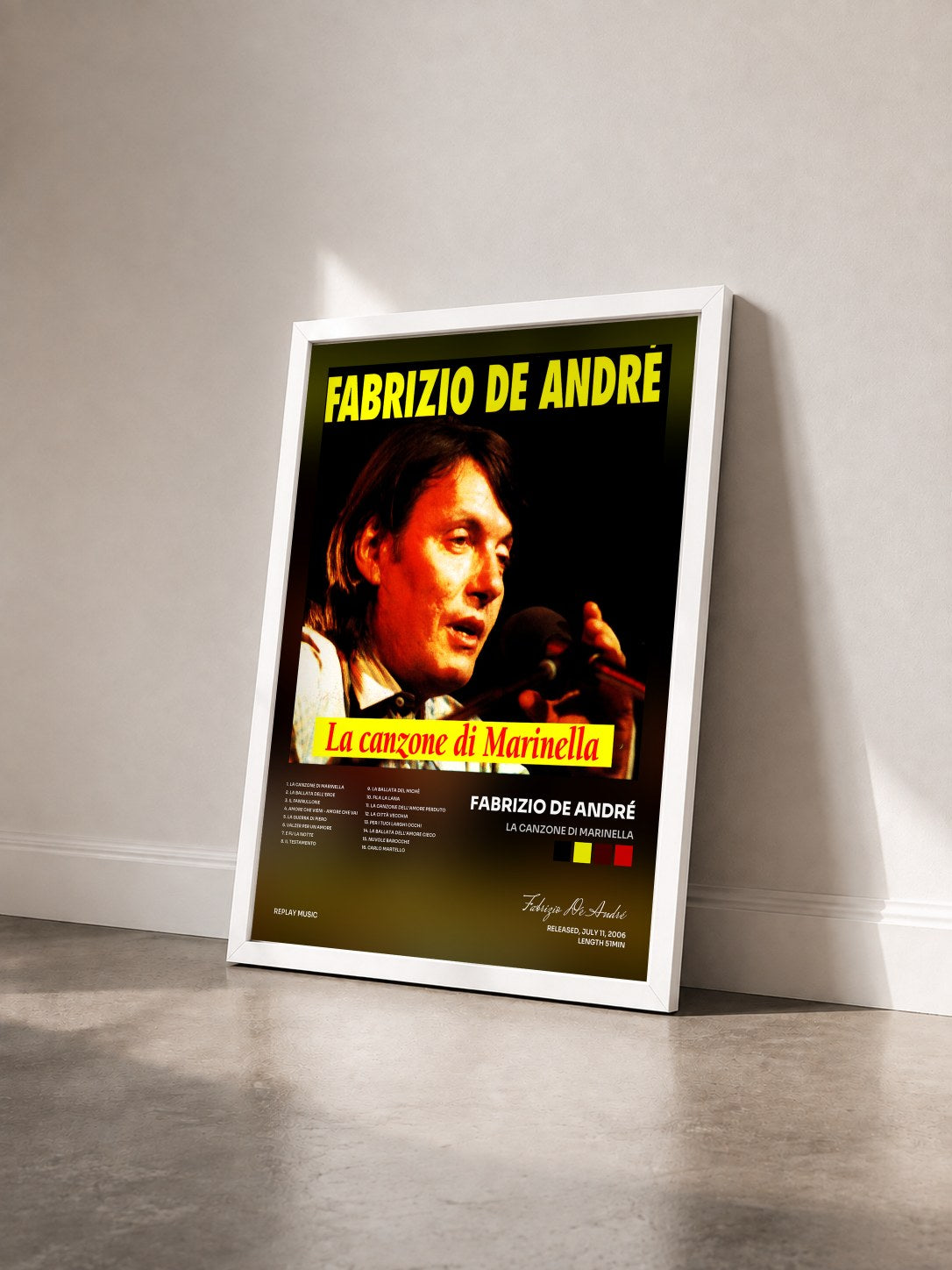 #blanc Tableau de l'album La Canzone Di Marinella de Fabrizio De André vu de trois quarts, cadre blanc