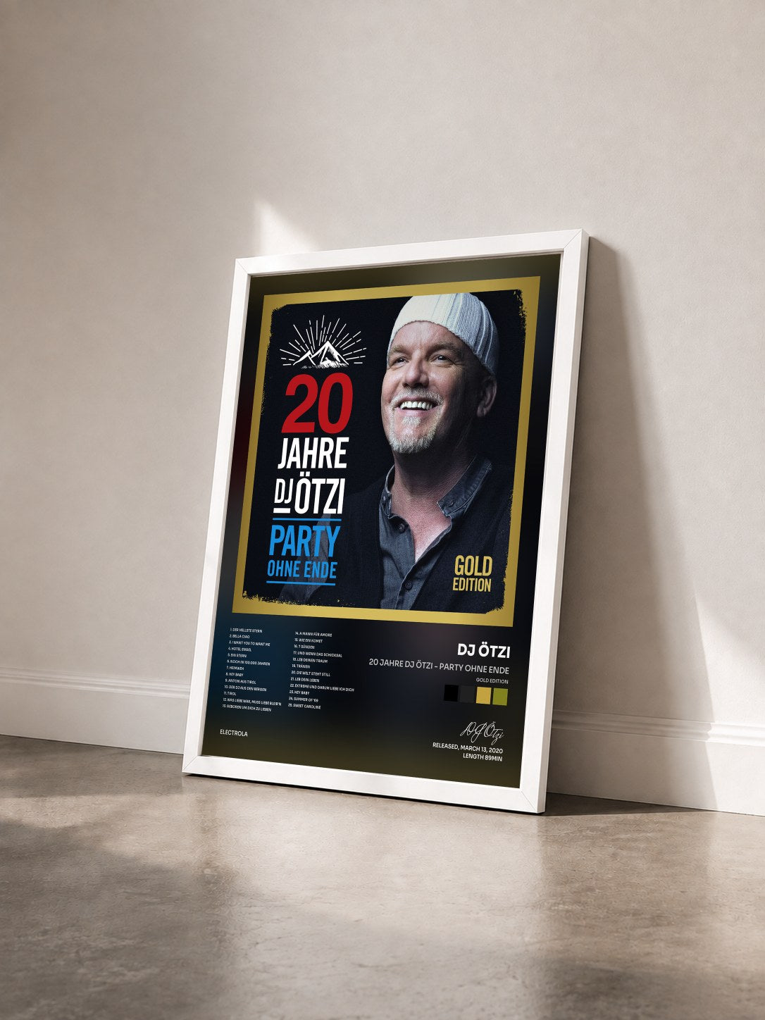 #blanc Tableau de l'album 20 Jahre DJ Ötzi - Party ohne Ende (Gold Edition) de DJ Ötzi vu de trois quarts, cadre blanc