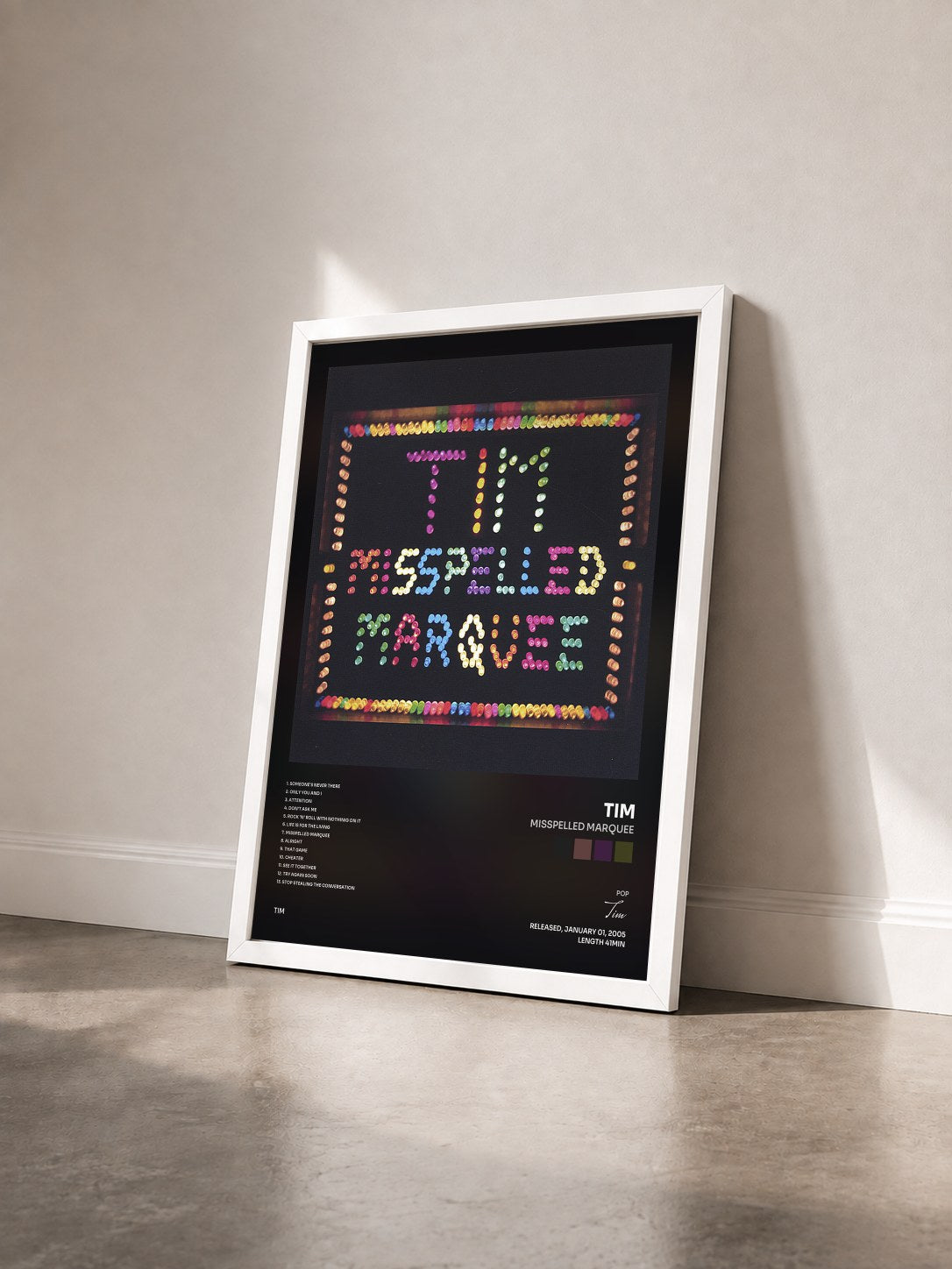 #blanc Tableau de l'album Misspelled Marquee de Tim vu de trois quarts, cadre blanc