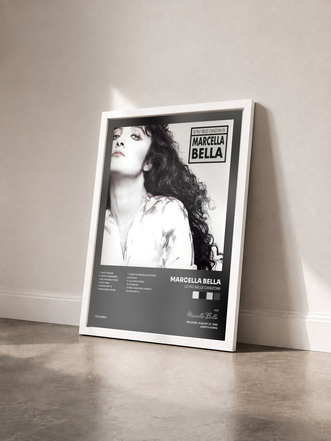 #blanc Tableau de l'album Le Più Belle Canzoni de Marcella Bella vu de trois quarts, cadre blanc