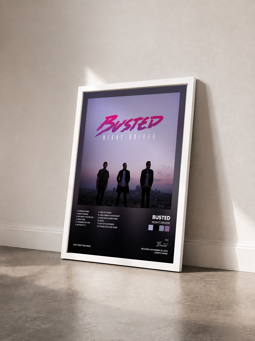 #blanc Tableau de l'album Night Driver de Busted vu de trois quarts, cadre blanc