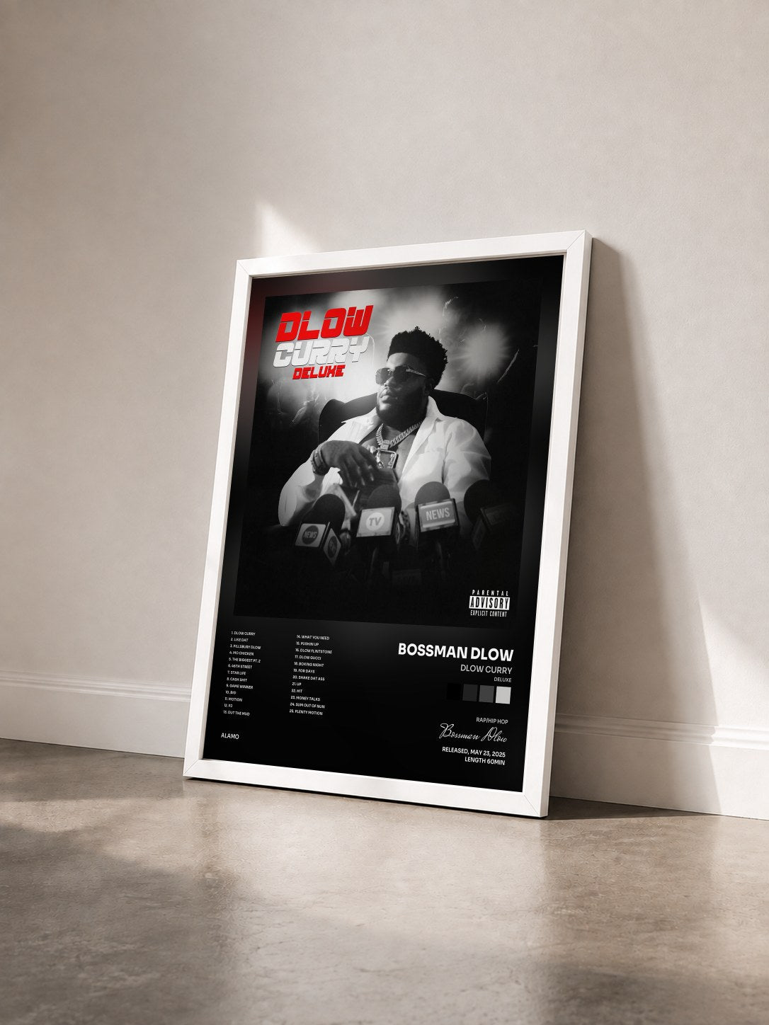 #blanc Tableau de l'album Dlow Curry (Deluxe) de Bossman Dlow vu de trois quarts, cadre blanc