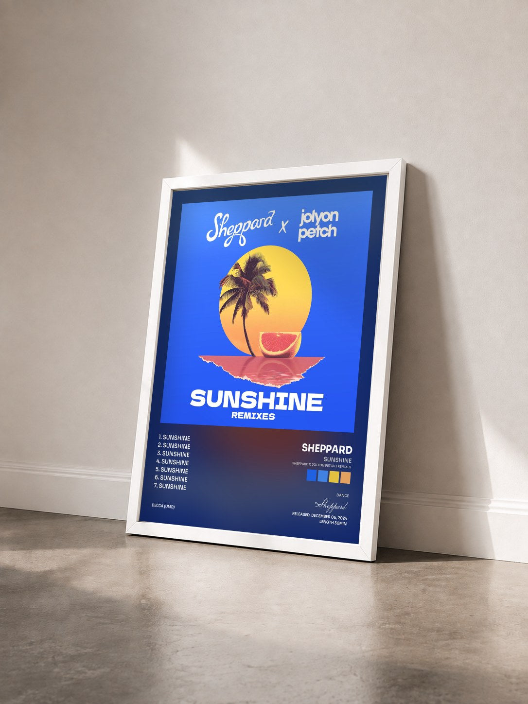 #blanc Tableau de l'album Sunshine (Sheppard x Jolyon Petch / Remixes) de Sheppard vu de trois quarts, cadre blanc