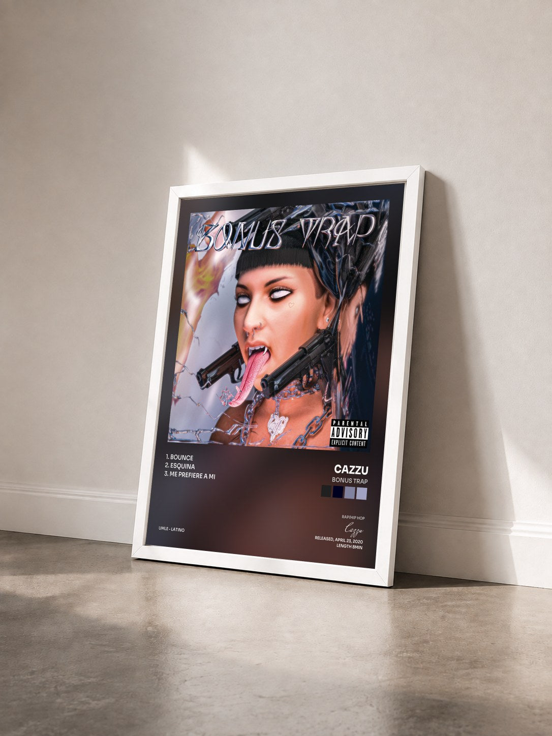 #blanc Tableau de l'album Bonus Trap de Cazzu vu de trois quarts, cadre blanc