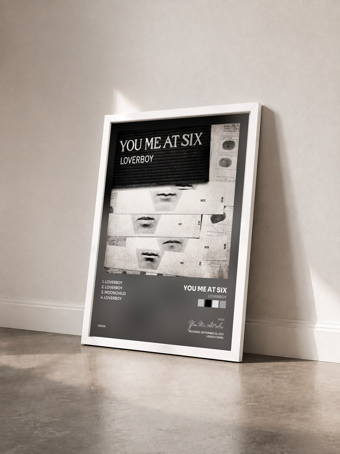 #blanc Tableau de l'album Loverboy de You Me At Six vu de trois quarts, cadre blanc