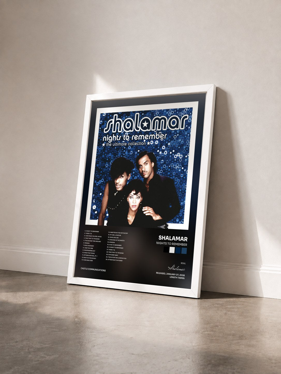 #blanc Tableau de l'album Nights to Remember de Shalamar vu de trois quarts, cadre blanc