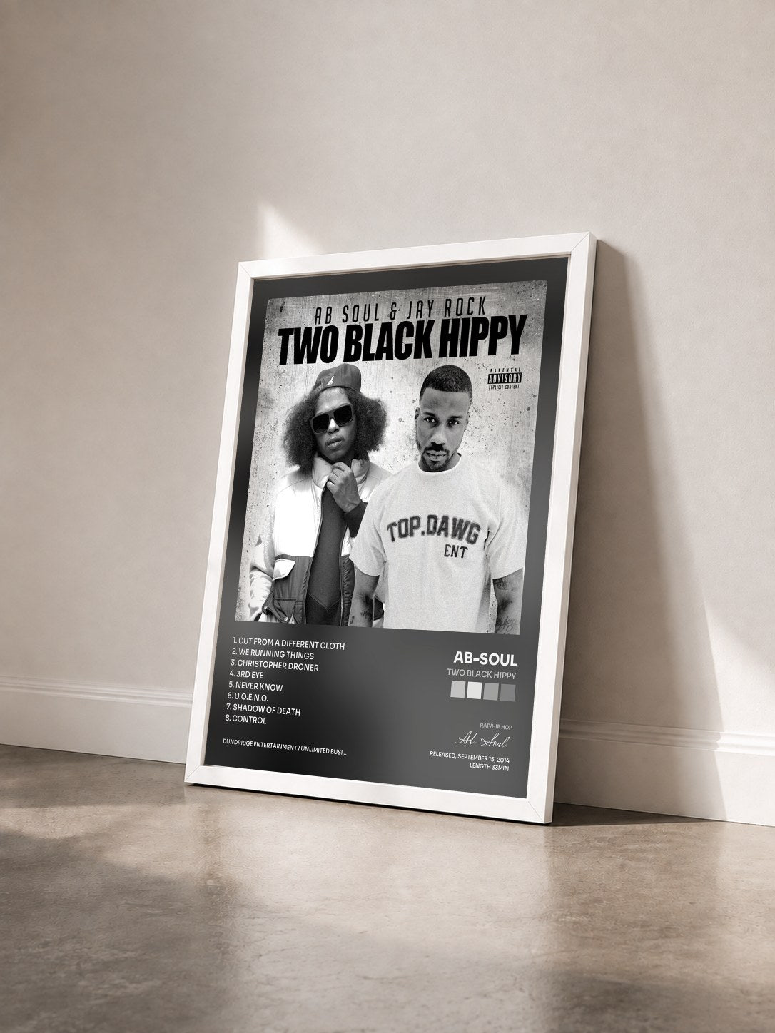 #blanc Tableau de l'album Two Black Hippy de Ab-Soul vu de trois quarts, cadre blanc