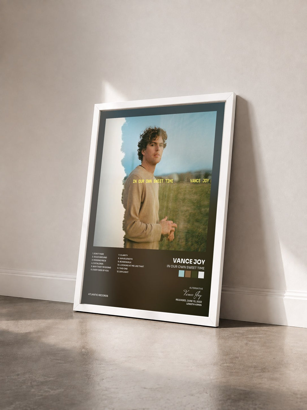 #blanc Tableau de l'album In Our Own Sweet Time de Vance Joy vu de trois quarts, cadre blanc