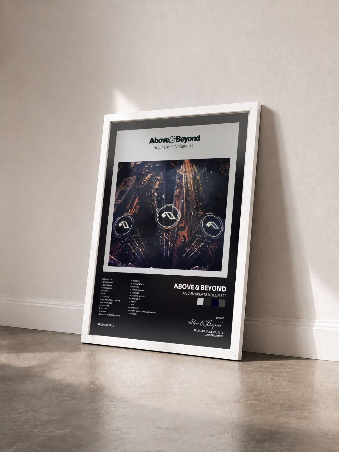 #blanc Tableau de l'album Anjunabeats Volume 11 de Above & Beyond vu de trois quarts, cadre blanc