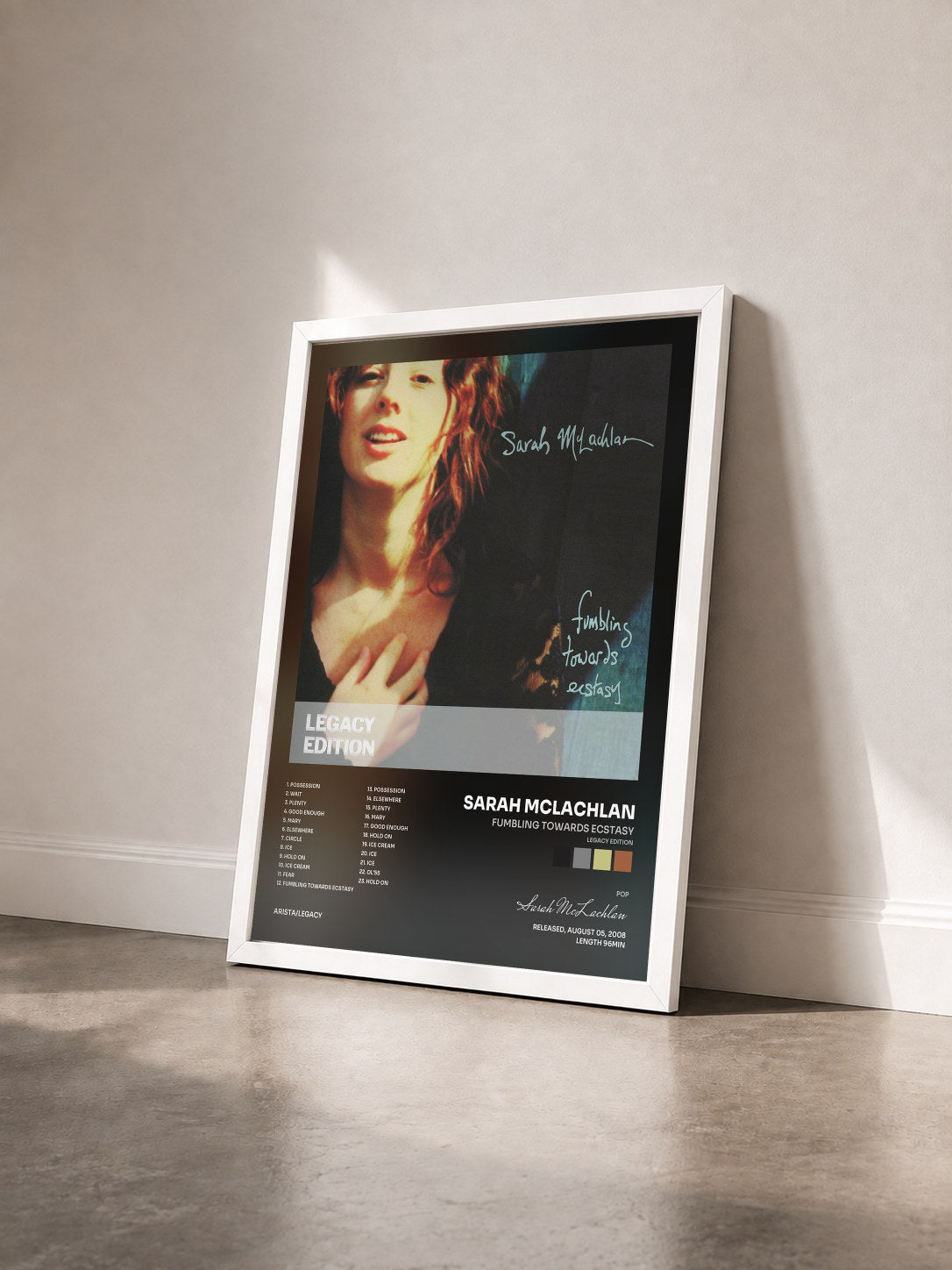 #blanc Tableau de l'album Fumbling Towards Ecstasy (Legacy Edition) de Sarah McLachlan vu de trois quarts, cadre blanc