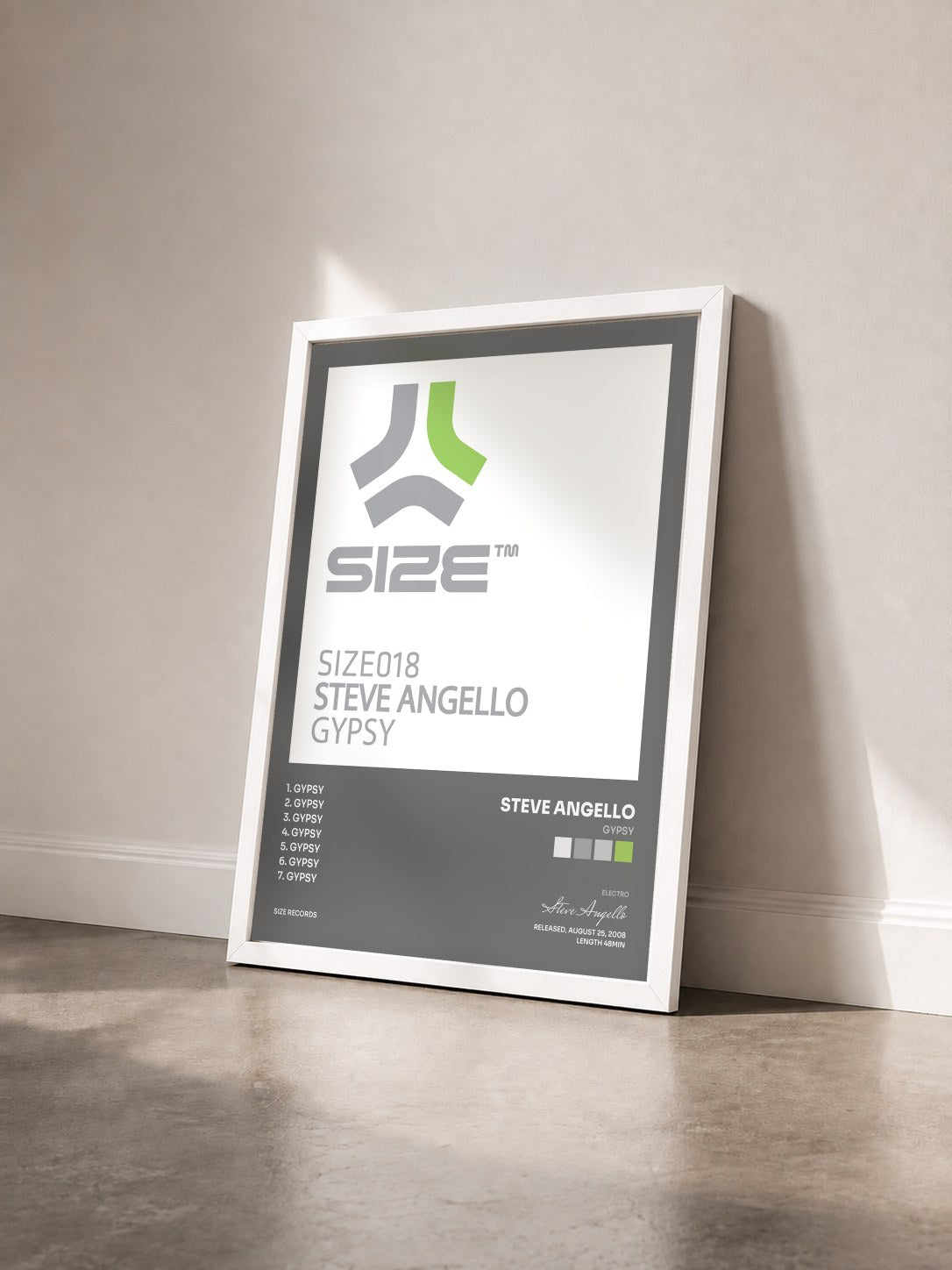 #blanc Tableau de l'album Gypsy de Steve Angello vu de trois quarts, cadre blanc