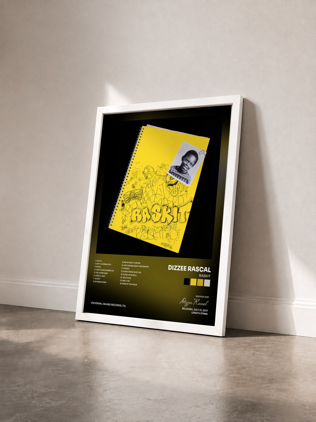 #blanc Tableau de l'album Raskit de Dizzee Rascal vu de trois quarts, cadre blanc