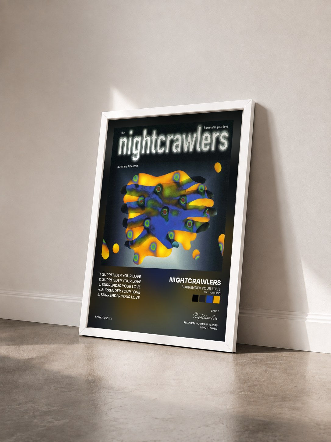 #blanc Tableau de l'album Surrender Your Love (feat. John Reid) de Nightcrawlers vu de trois quarts, cadre blanc