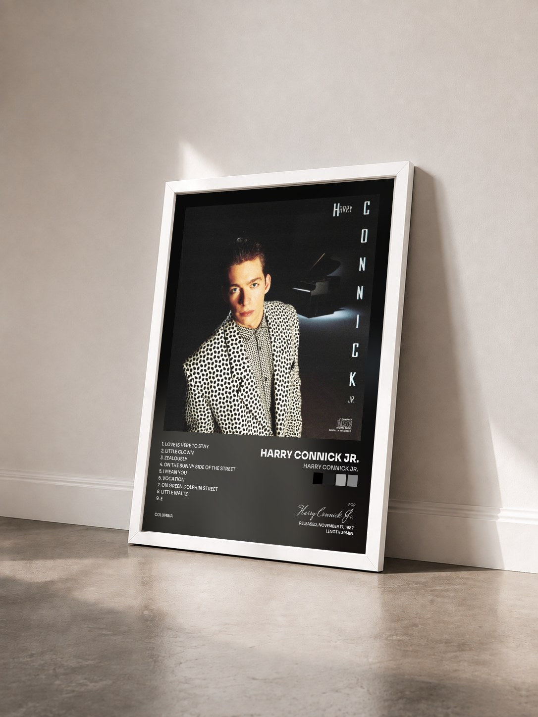 #blanc Tableau de l'album Harry Connick Jr. de Harry Connick Jr. vu de trois quarts, cadre blanc