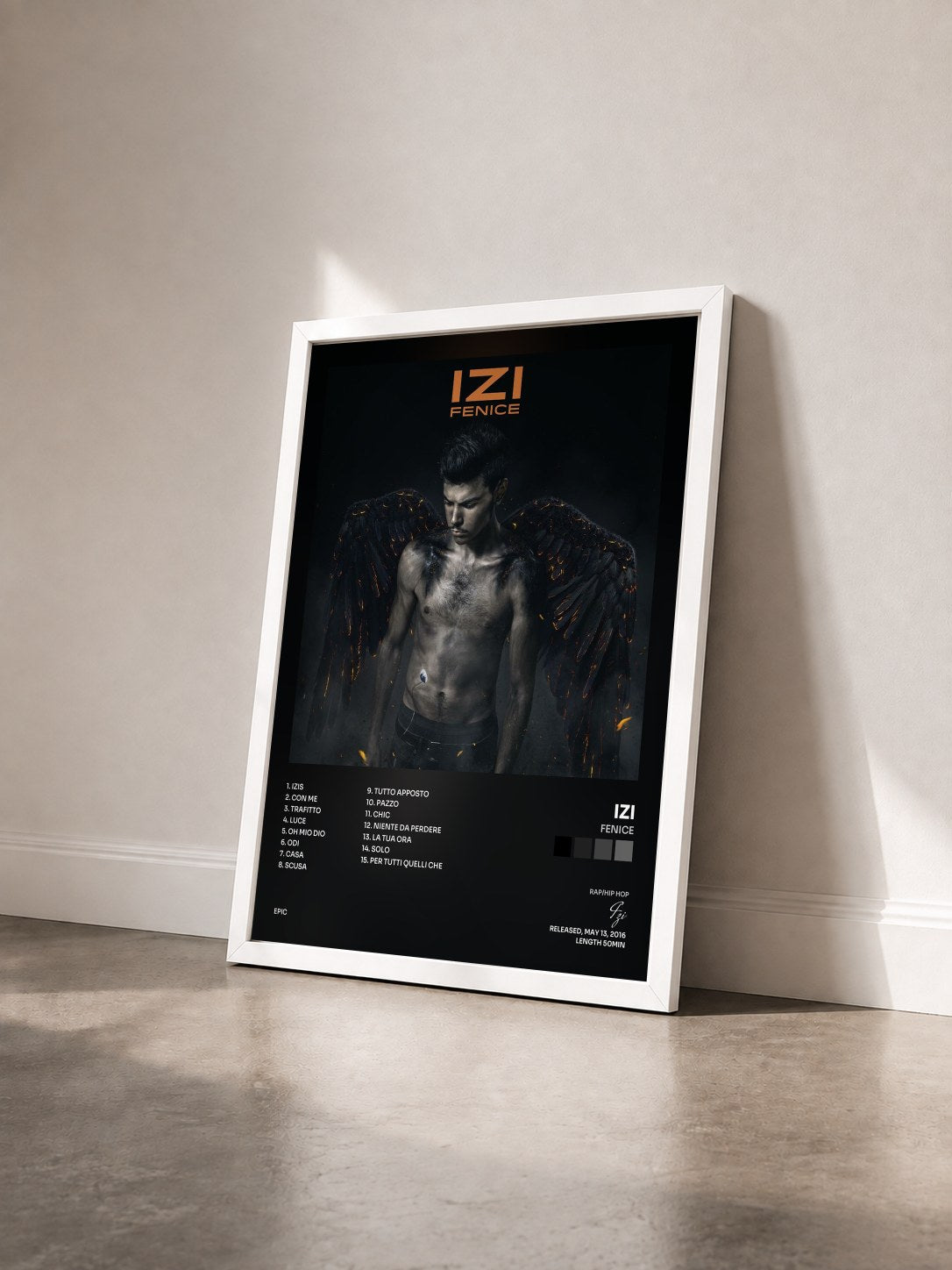 #blanc Tableau de l'album Fenice de Izi vu de trois quarts, cadre blanc