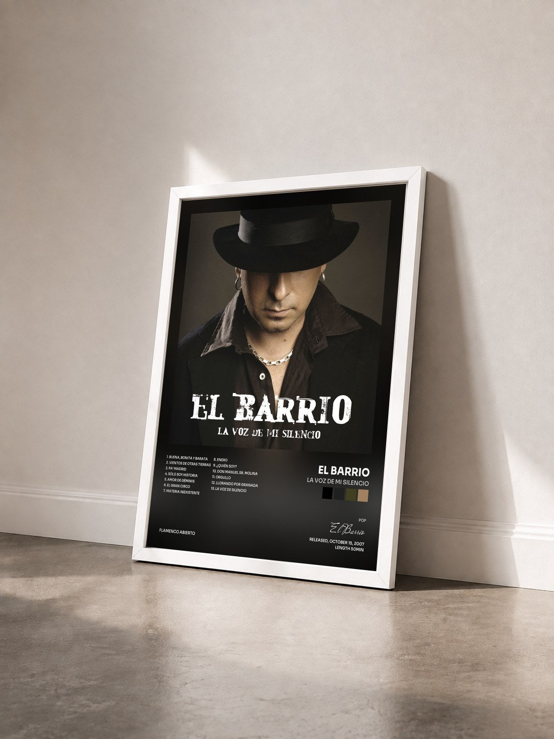 #blanc Tableau de l'album La Voz de Mi Silencio de El Barrio vu de trois quarts, cadre blanc