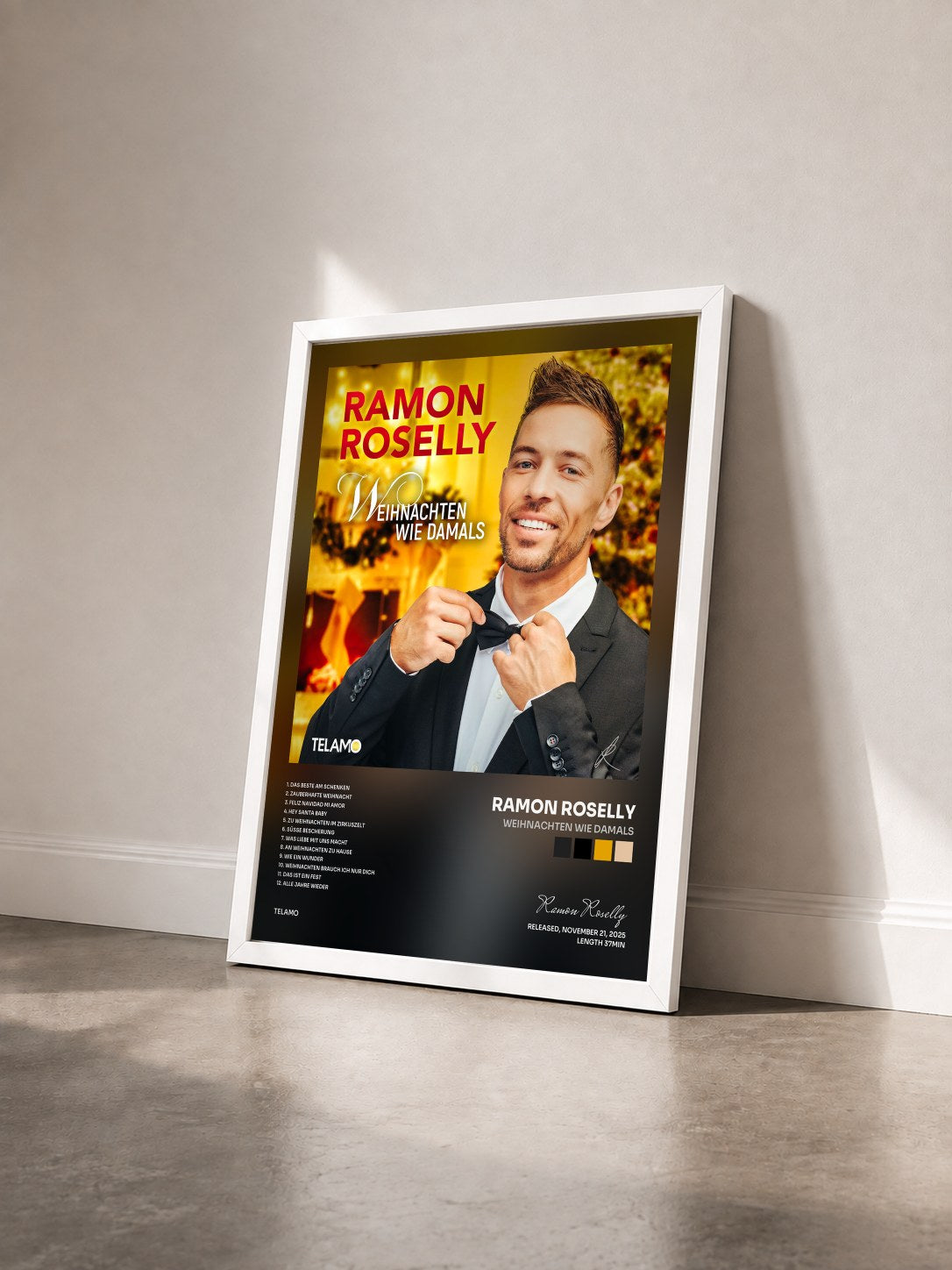 #blanc Tableau de l'album Weihnachten wie damals de Ramon Roselly vu de trois quarts, cadre blanc