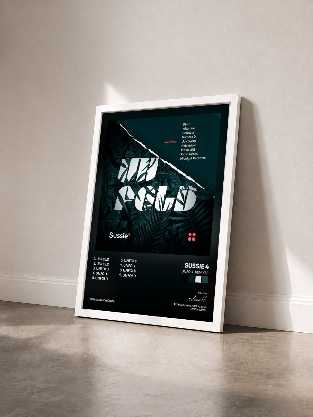 #blanc Tableau de l'album Unfold Remixes de Sussie 4 vu de trois quarts, cadre blanc