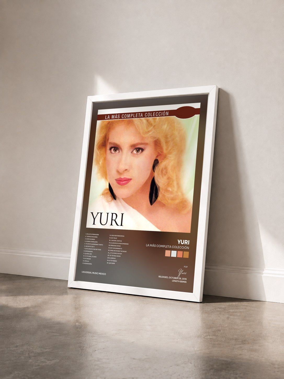 #blanc Tableau de l'album La Más Completa Colección de Yuri vu de trois quarts, cadre blanc