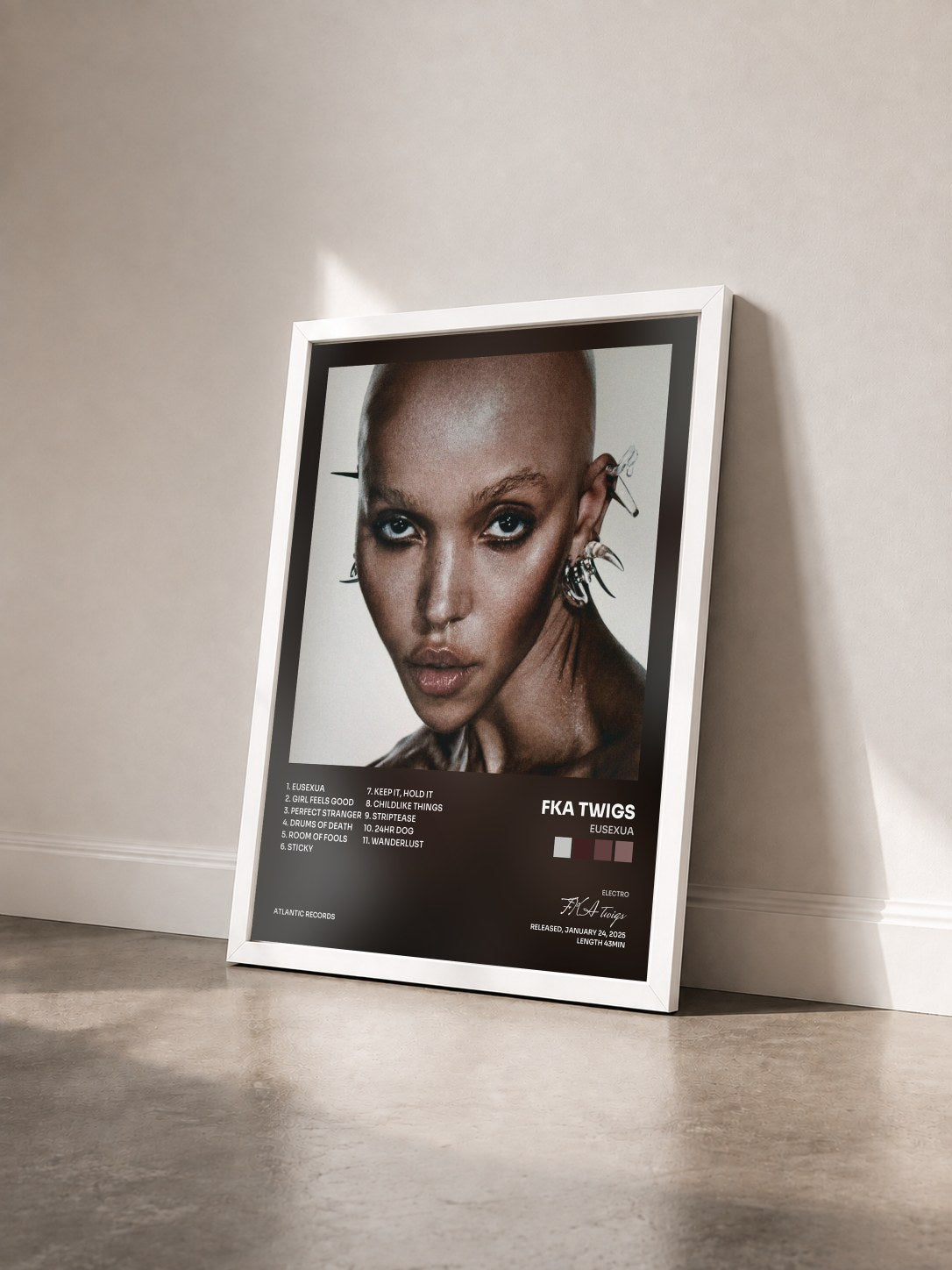 #blanc Tableau de l'album EUSEXUA de FKA twigs vu de trois quarts, cadre blanc